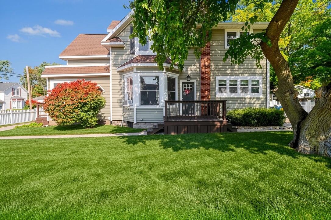 209 S Washington Avenue Ludington MI 49431