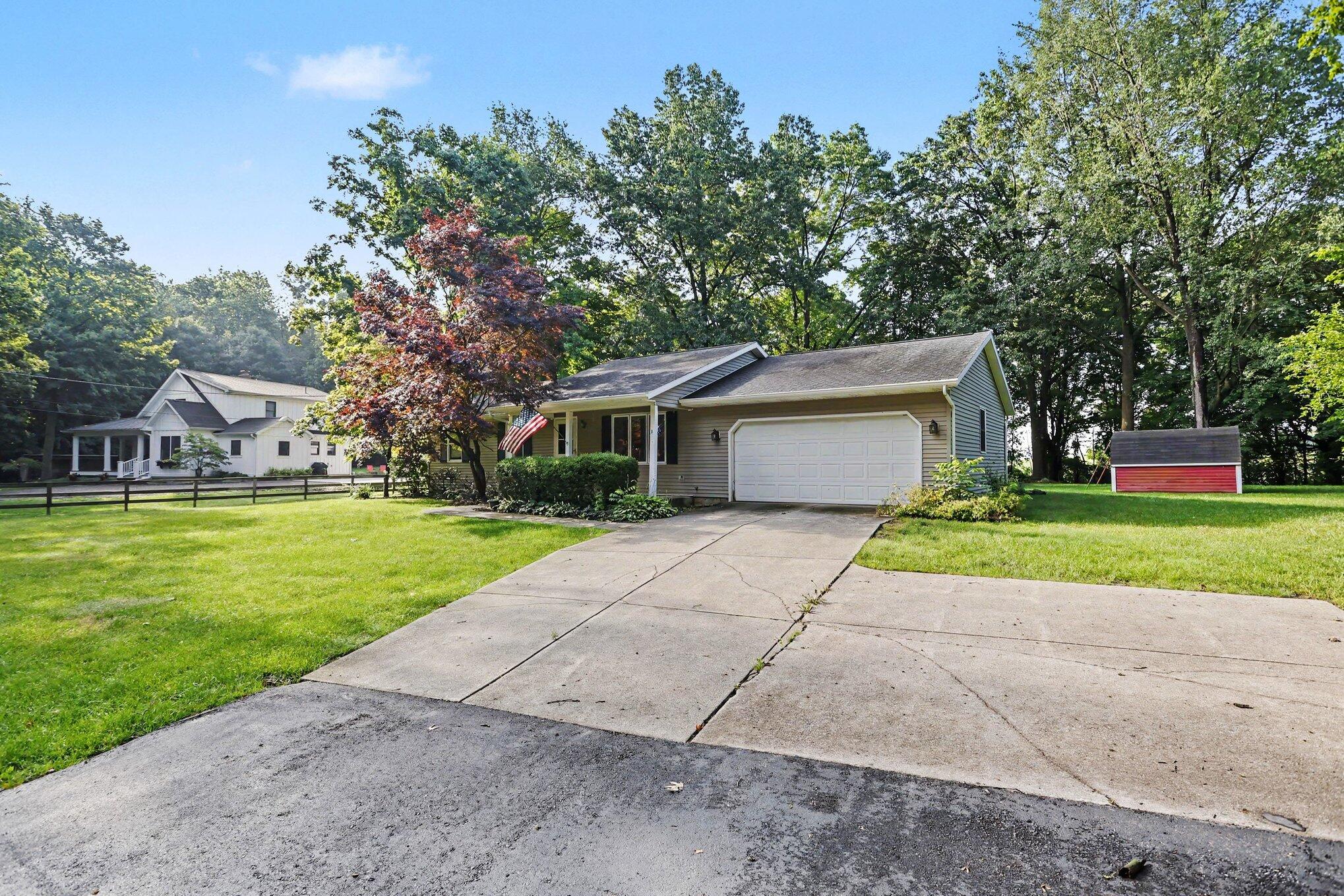 3720 Chamberlain Road Buchanan MI 49107