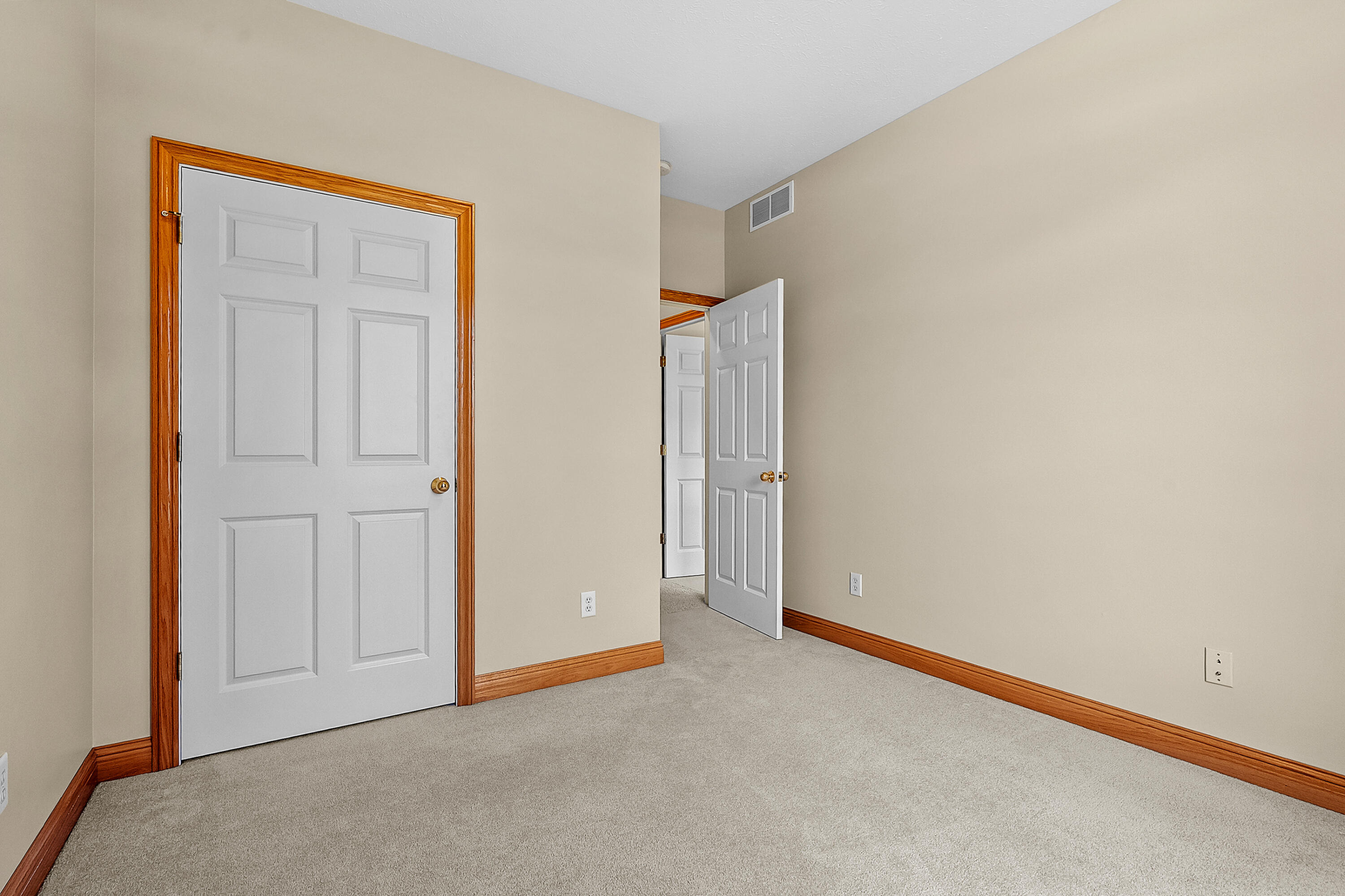 597 Winter Slope Kalamazoo MI 49009
