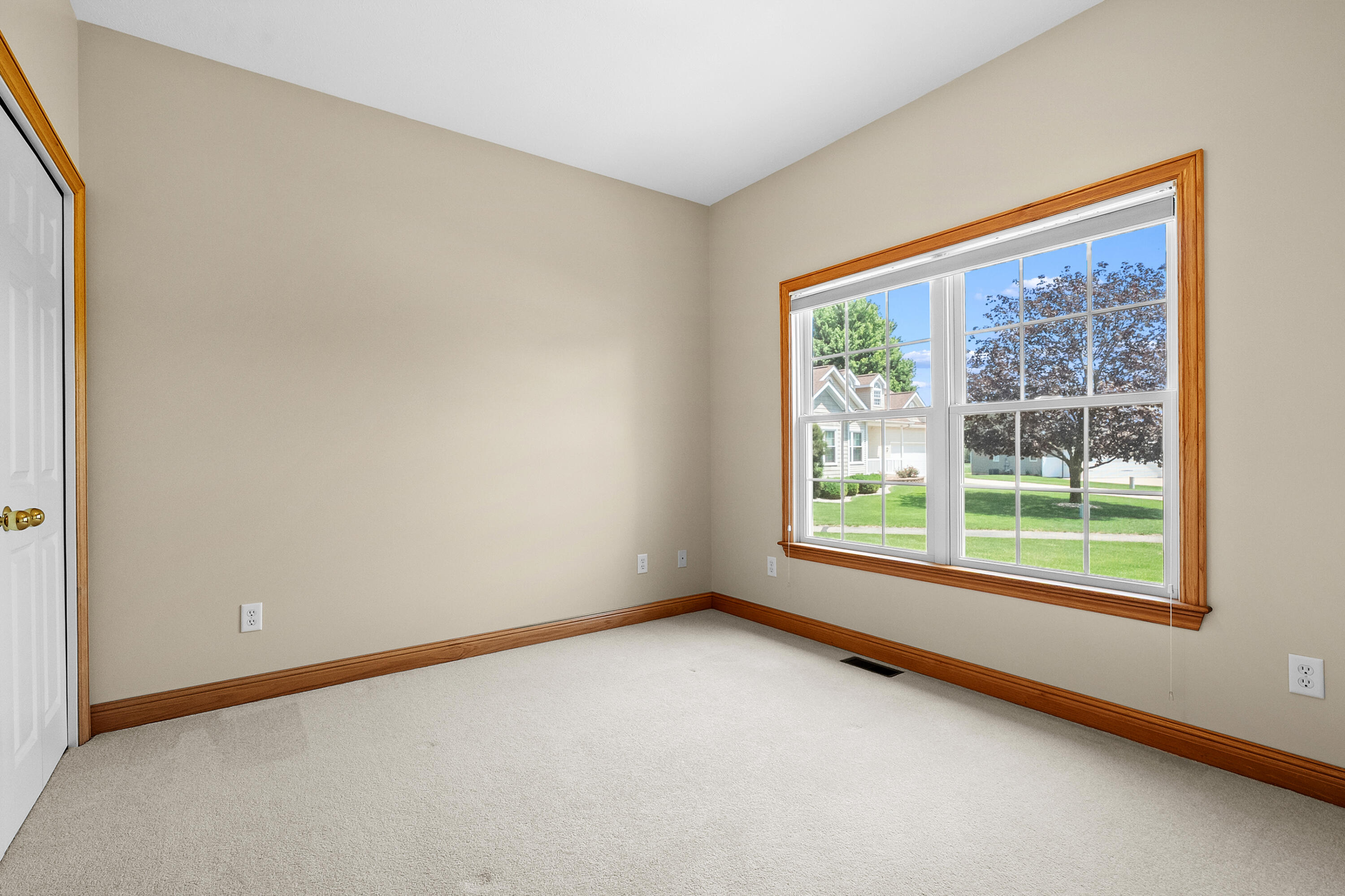 597 Winter Slope Kalamazoo MI 49009