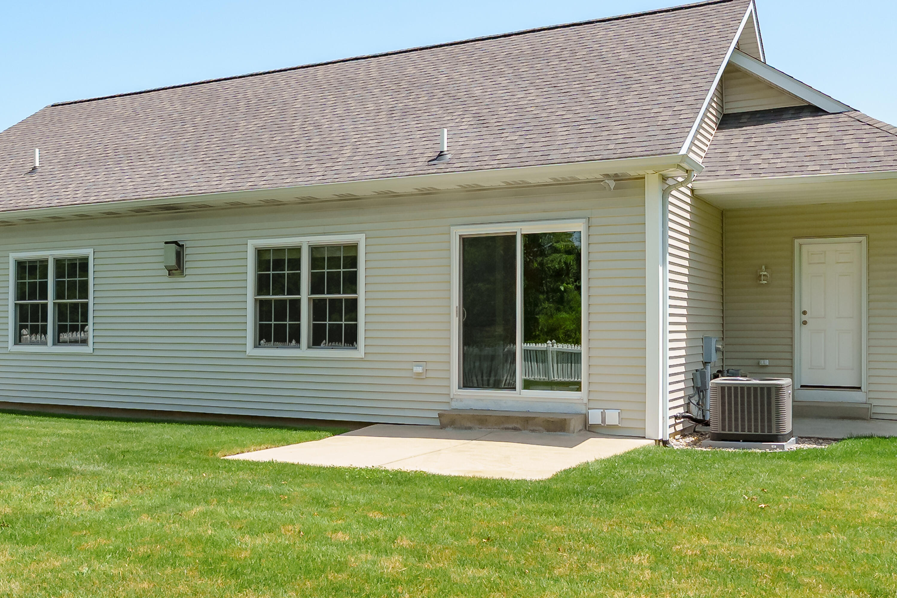 597 Winter Slope Kalamazoo MI 49009