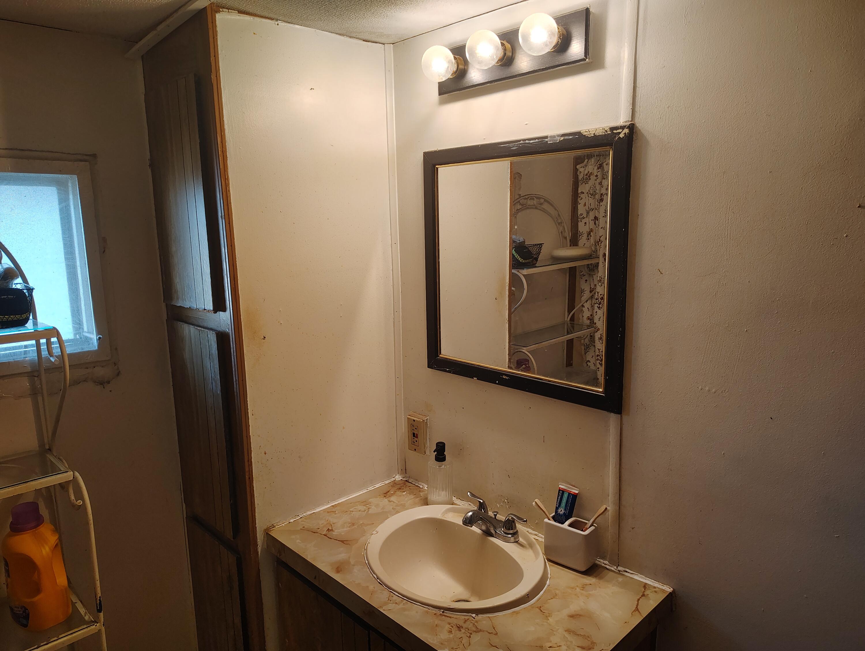 3658 Sugar Loaf Street NW Grand Rapids MI 49544