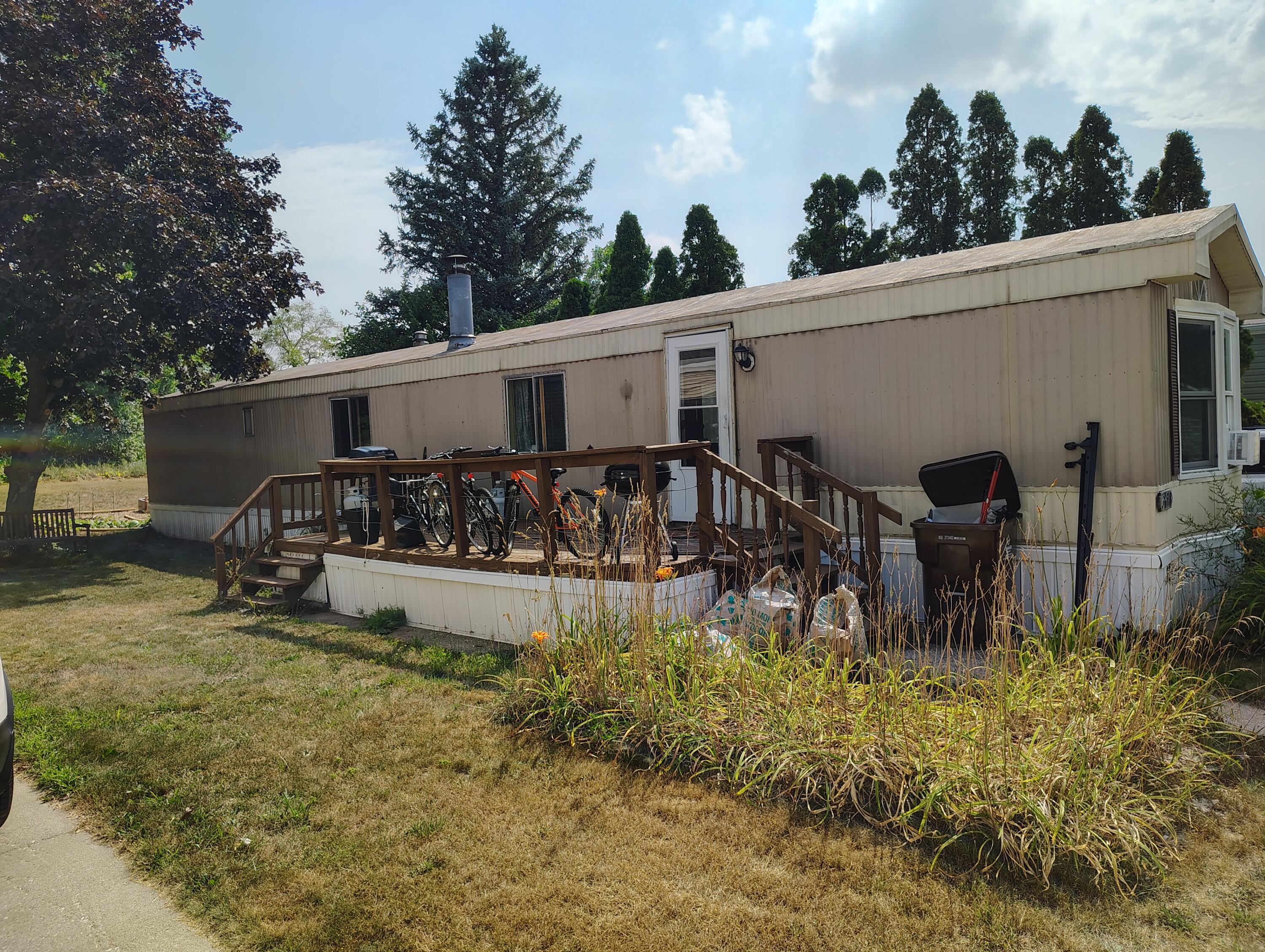 3658 Sugar Loaf Street NW Grand Rapids MI 49544