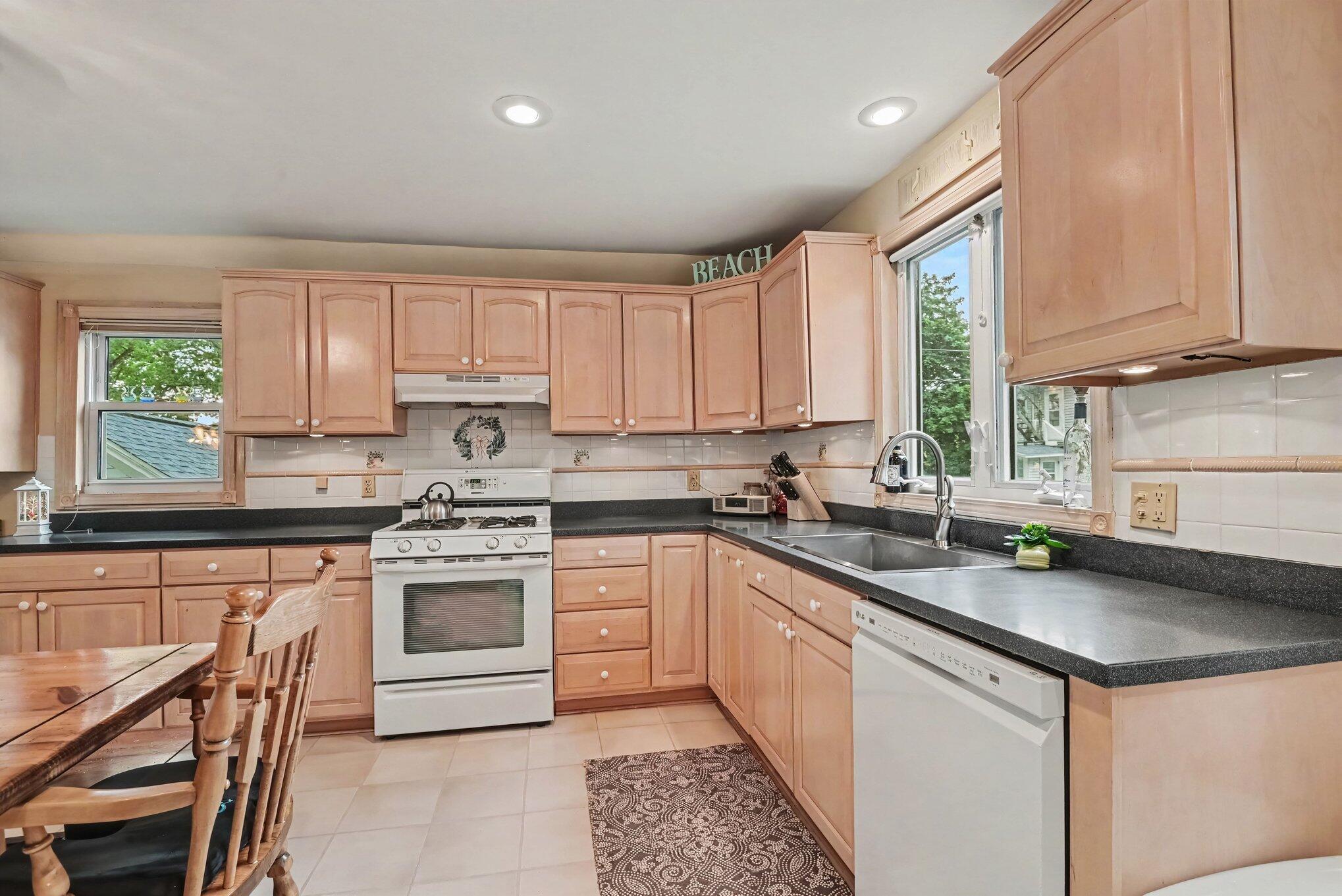 77 Park Avenue South Haven MI 49090