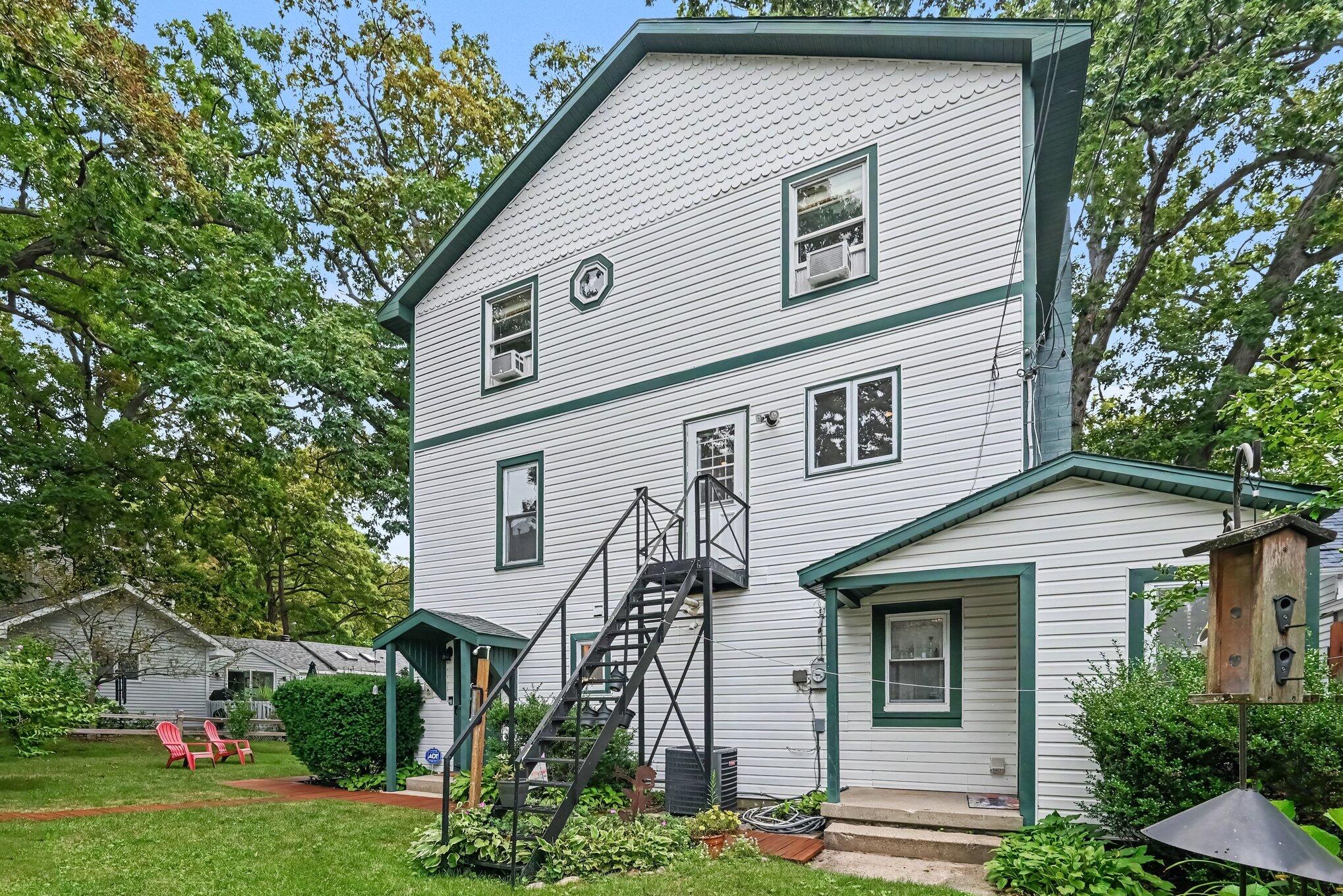 77 Park Avenue South Haven MI 49090