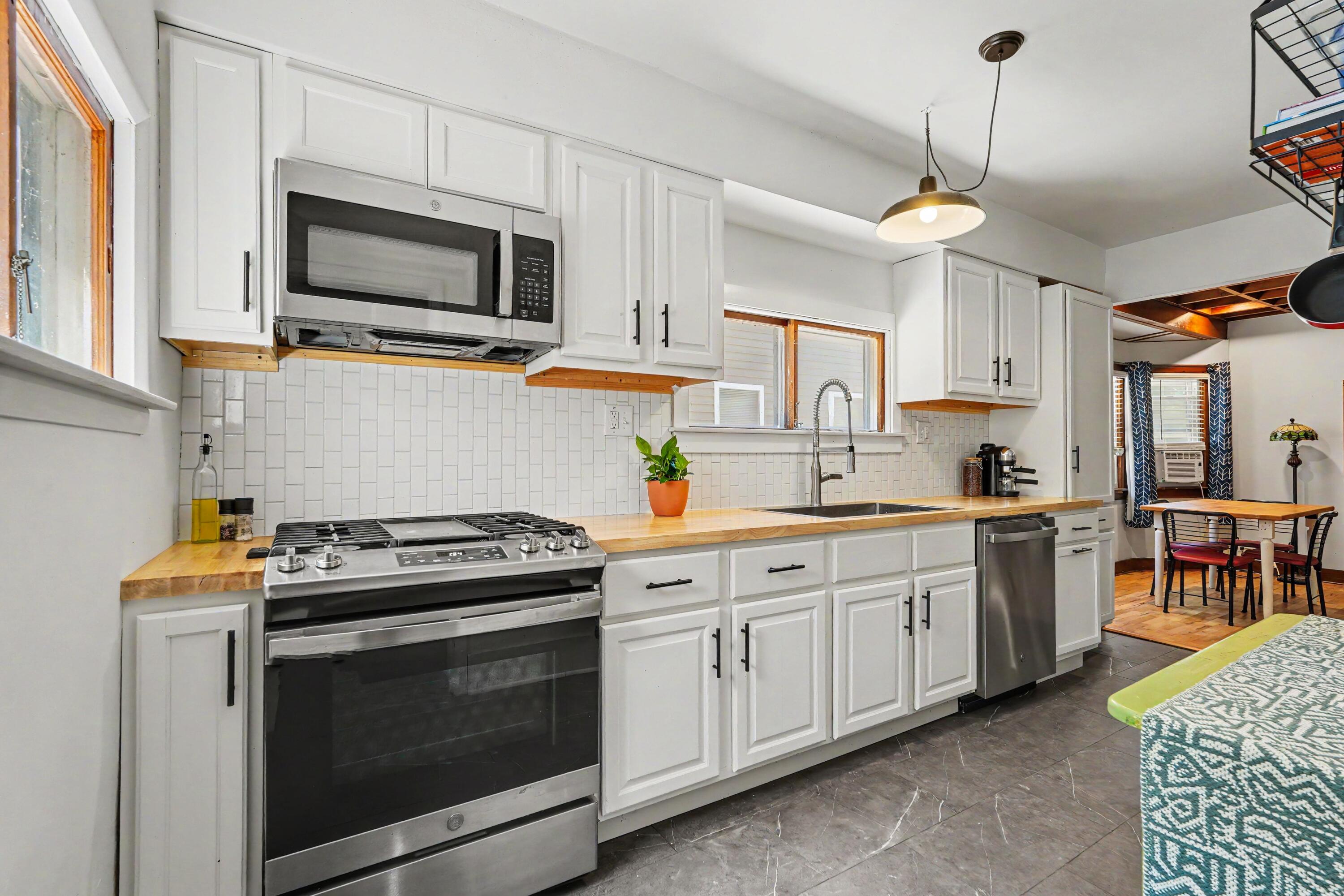 1030 Logan Street SE Grand Rapids MI 49506