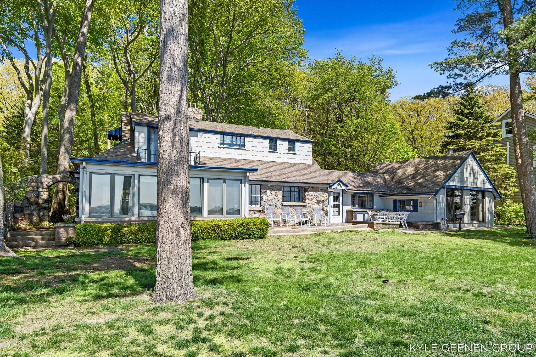 1418 Waukazoo Drive Holland MI 49424