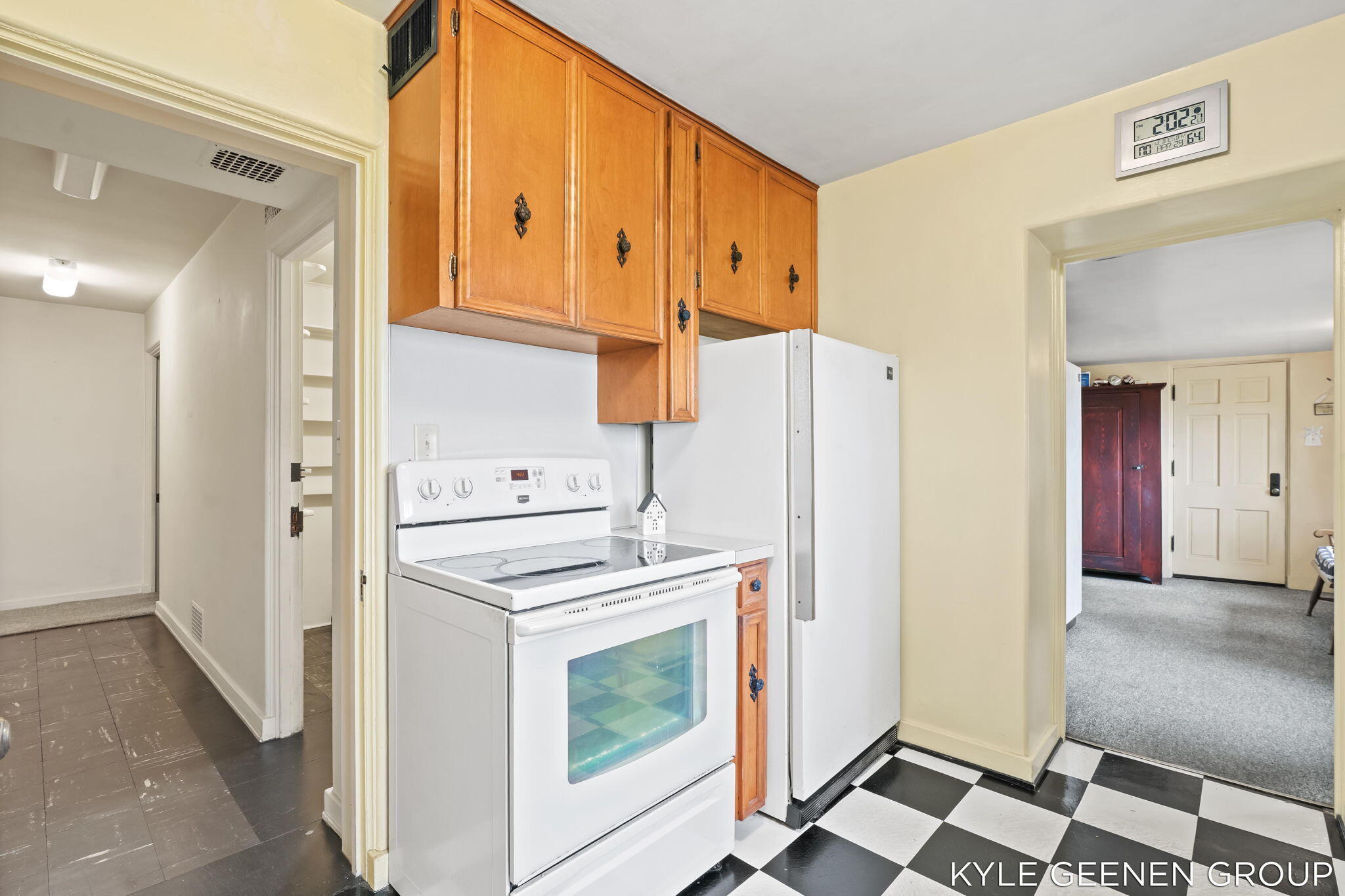 1418 Waukazoo Drive Holland MI 49424