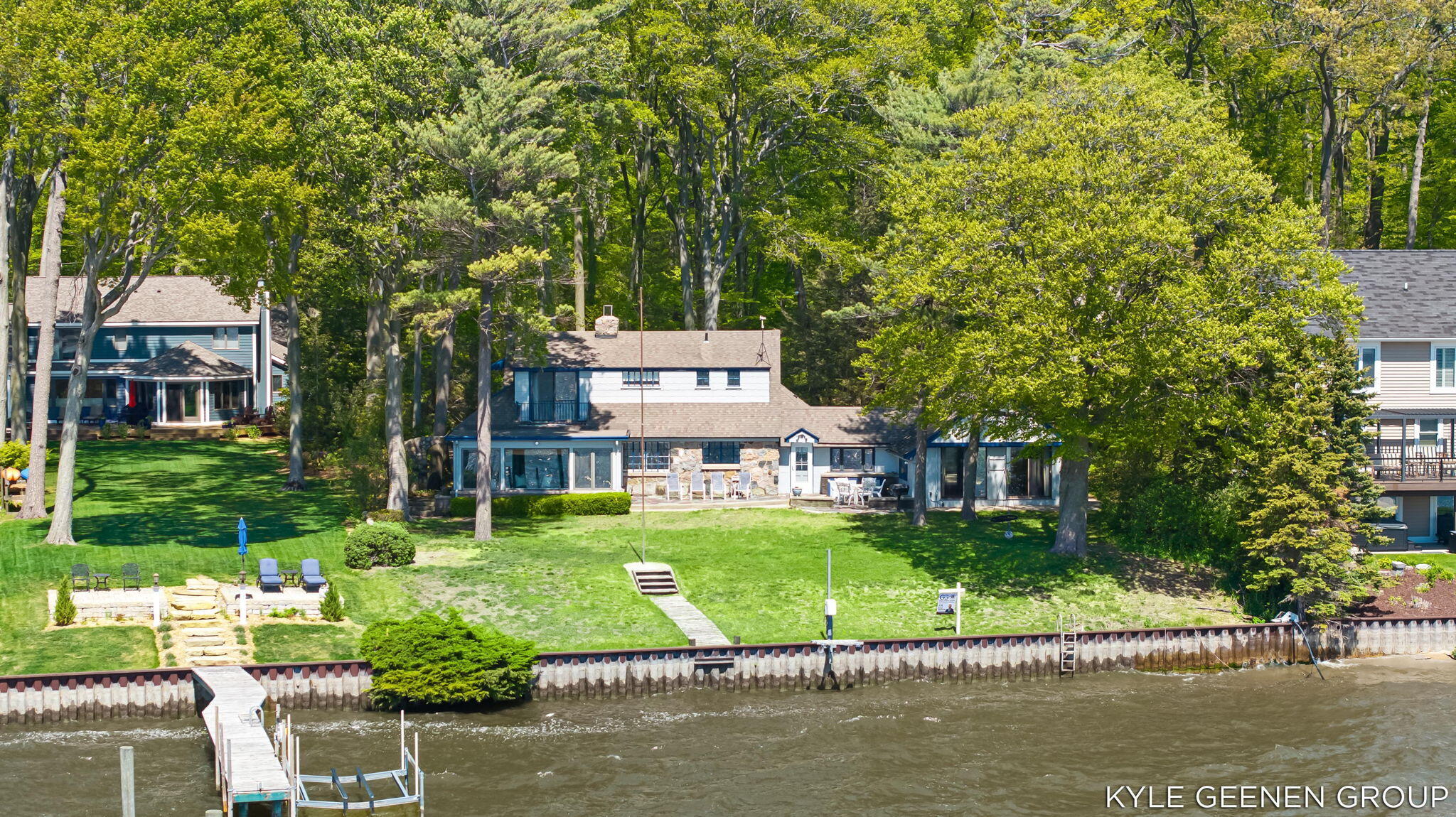 1418 Waukazoo Drive Holland MI 49424