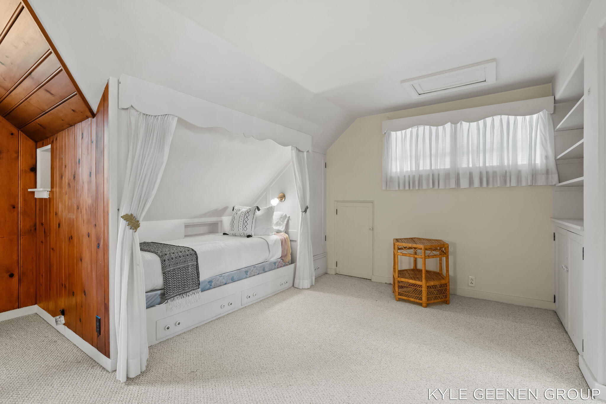 1418 Waukazoo Drive Holland MI 49424