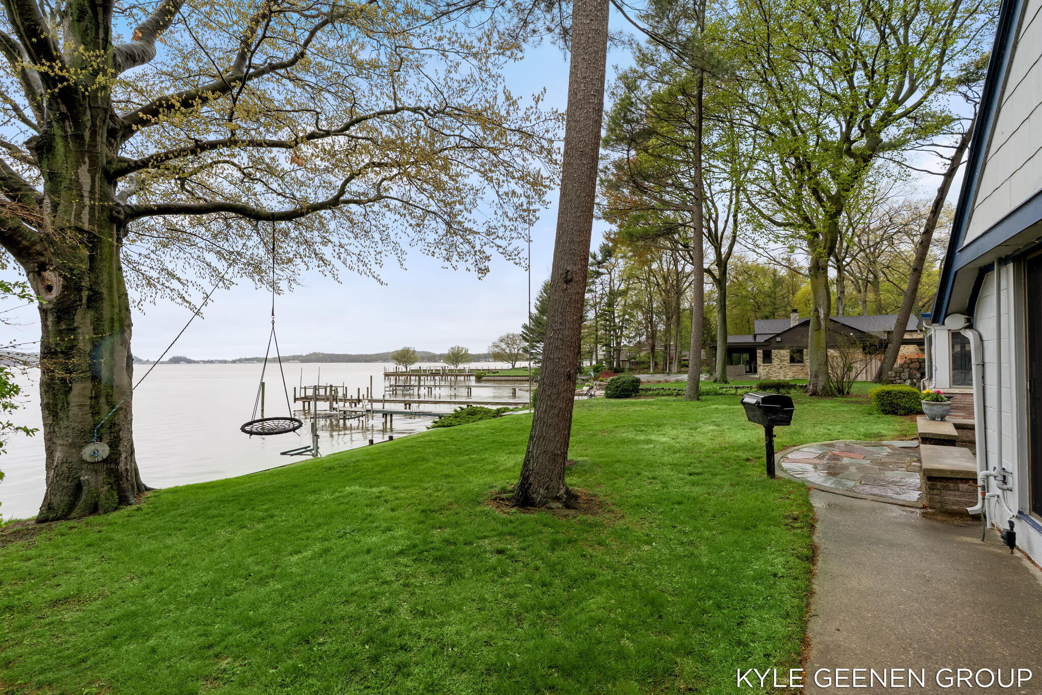 1418 Waukazoo Drive Holland MI 49424