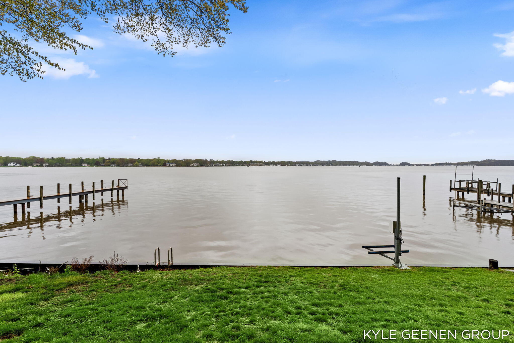 1418 Waukazoo Drive Holland MI 49424