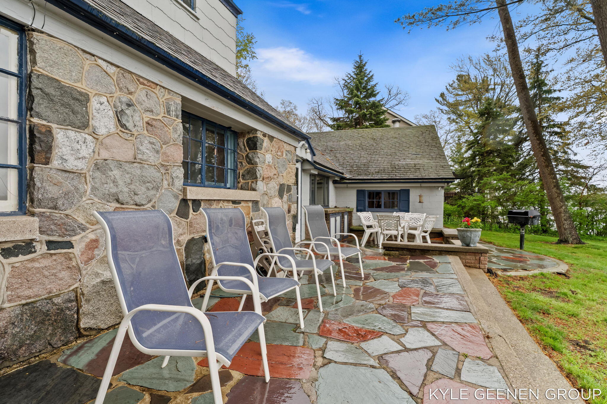 1418 Waukazoo Drive Holland MI 49424
