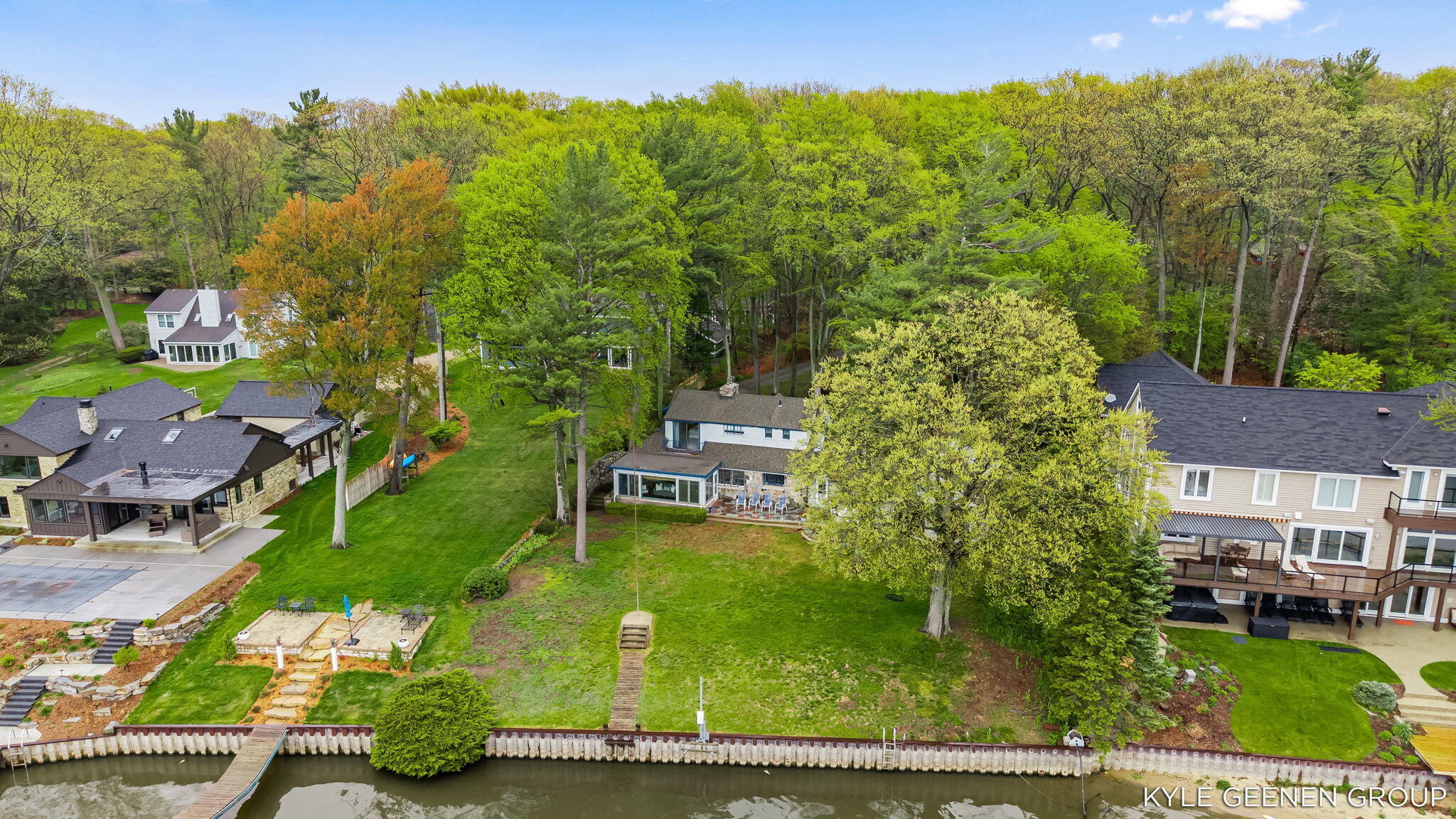 1418 Waukazoo Drive Holland MI 49424
