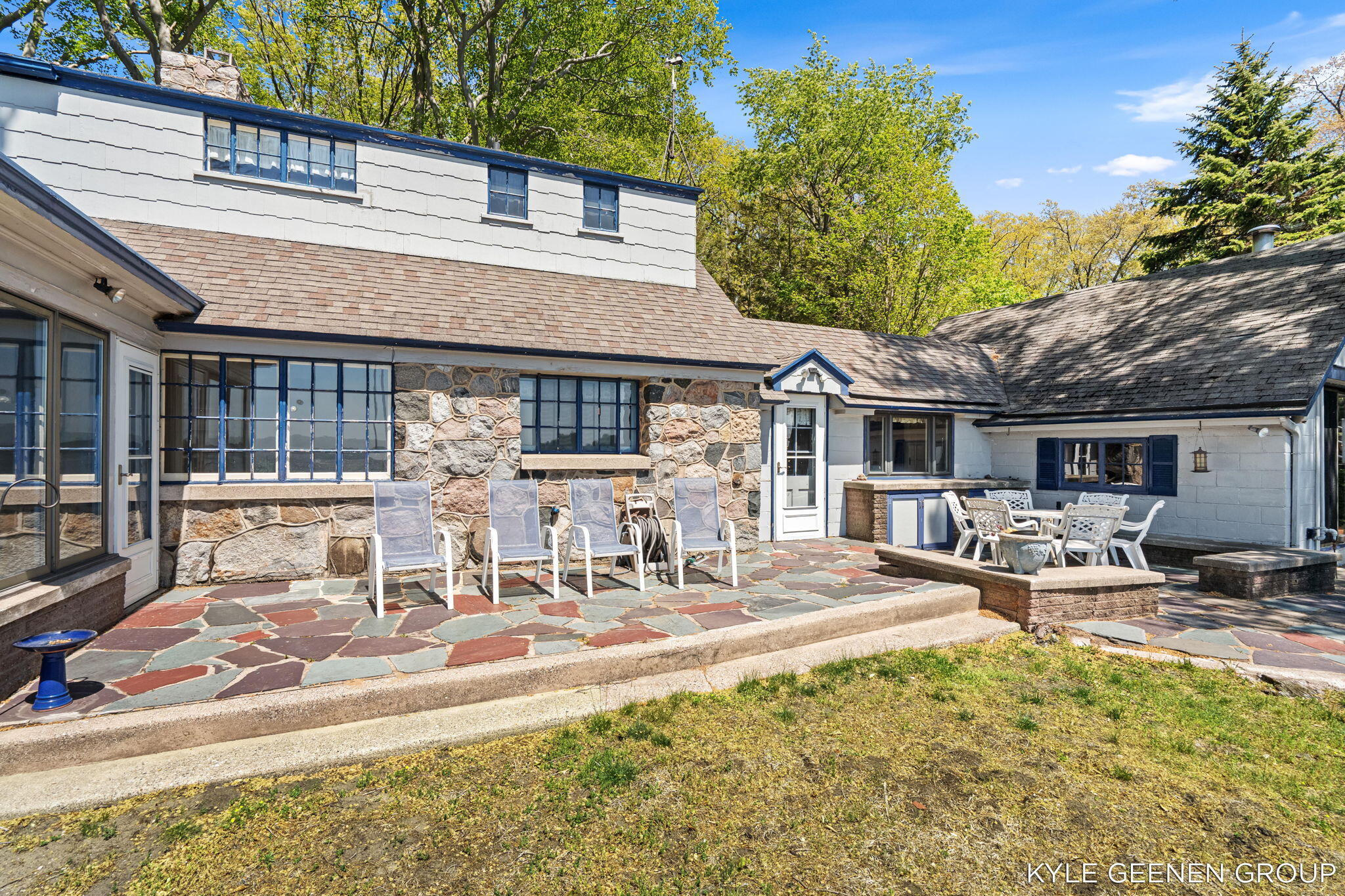 1418 Waukazoo Drive Holland MI 49424