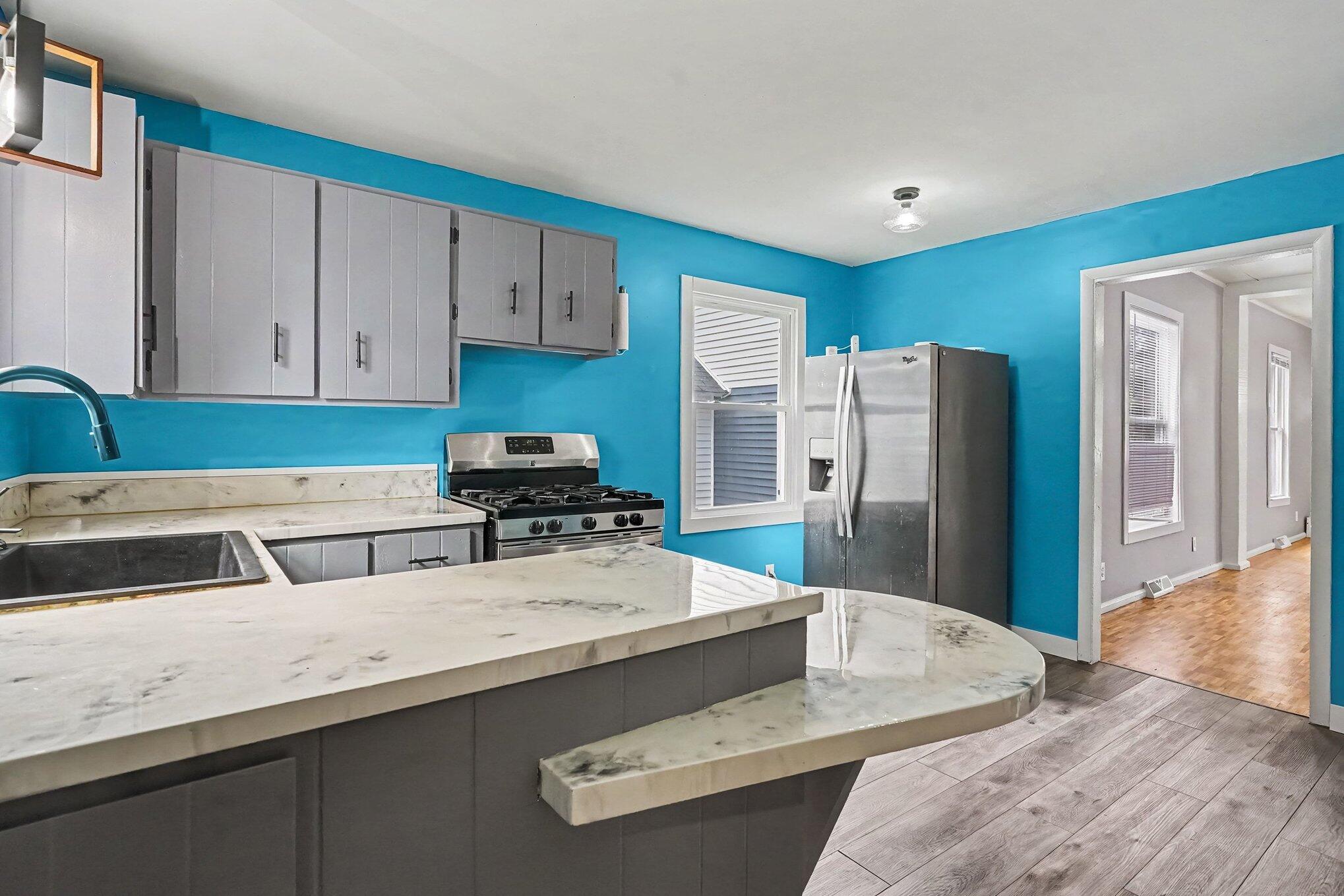 17 E Isabella Avenue Muskegon MI 49442