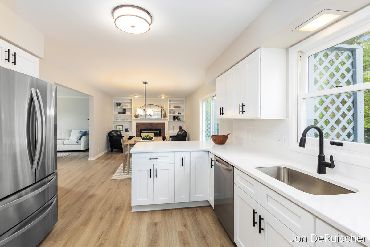 2656 Vassar Drive SE Grand Rapids MI 49506