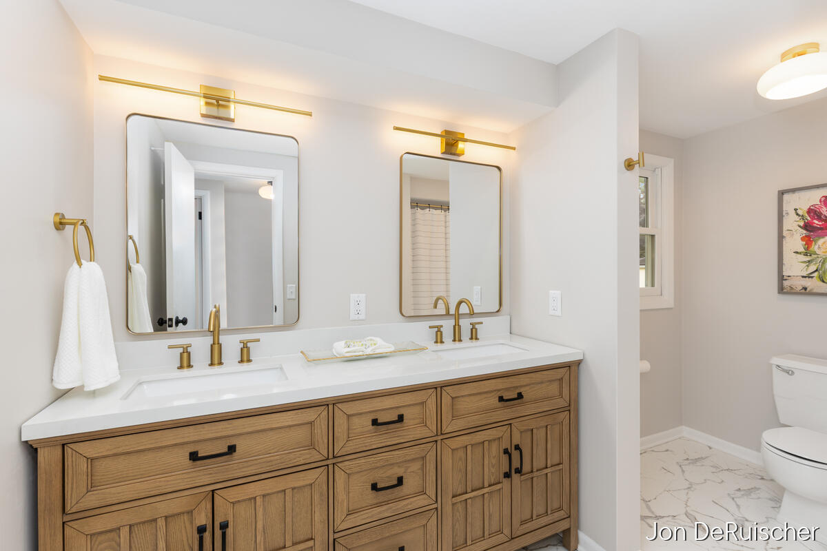 2656 Vassar Drive SE Grand Rapids MI 49506