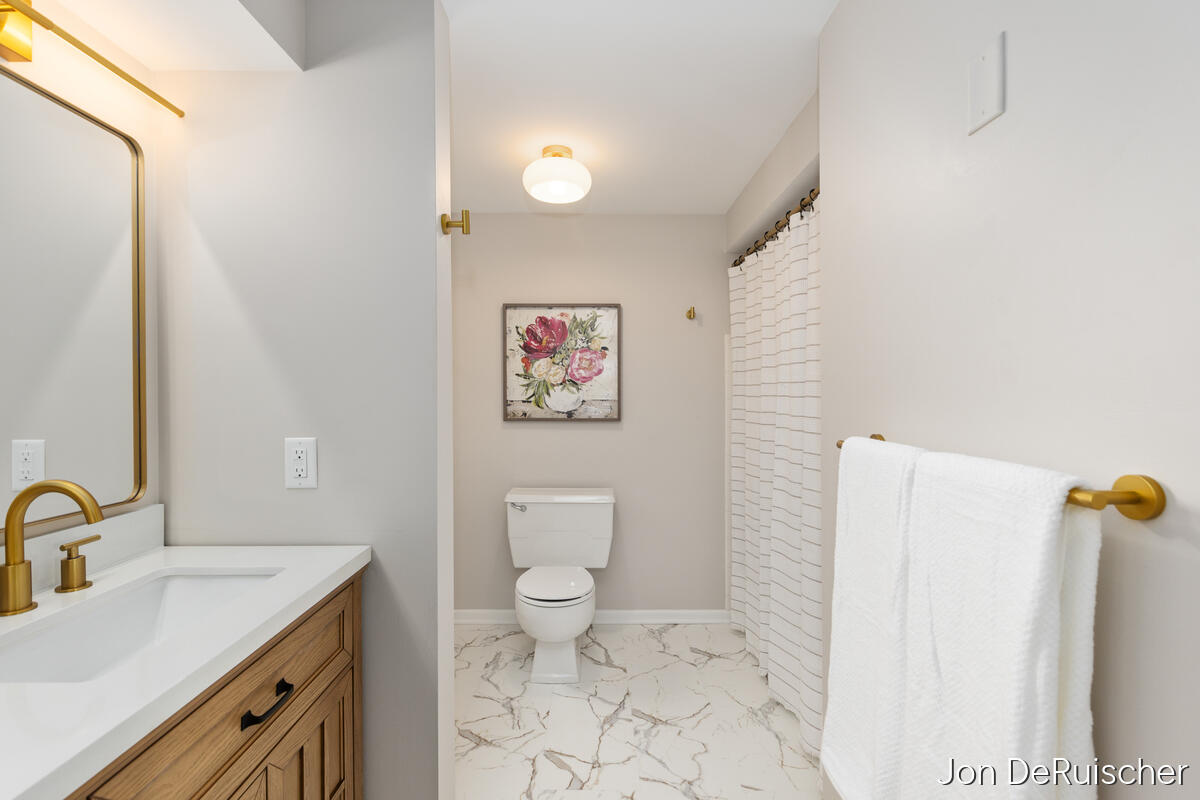2656 Vassar Drive SE Grand Rapids MI 49506