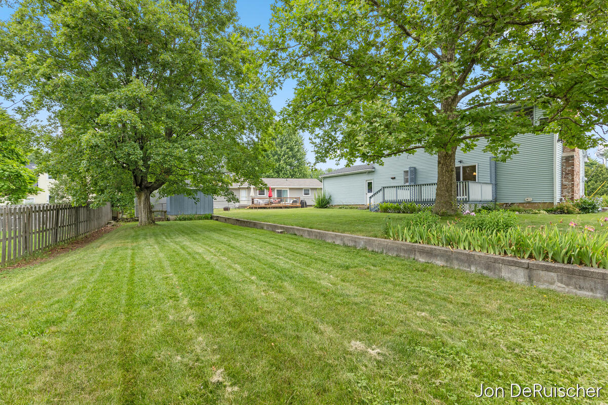 2656 Vassar Drive SE Grand Rapids MI 49506
