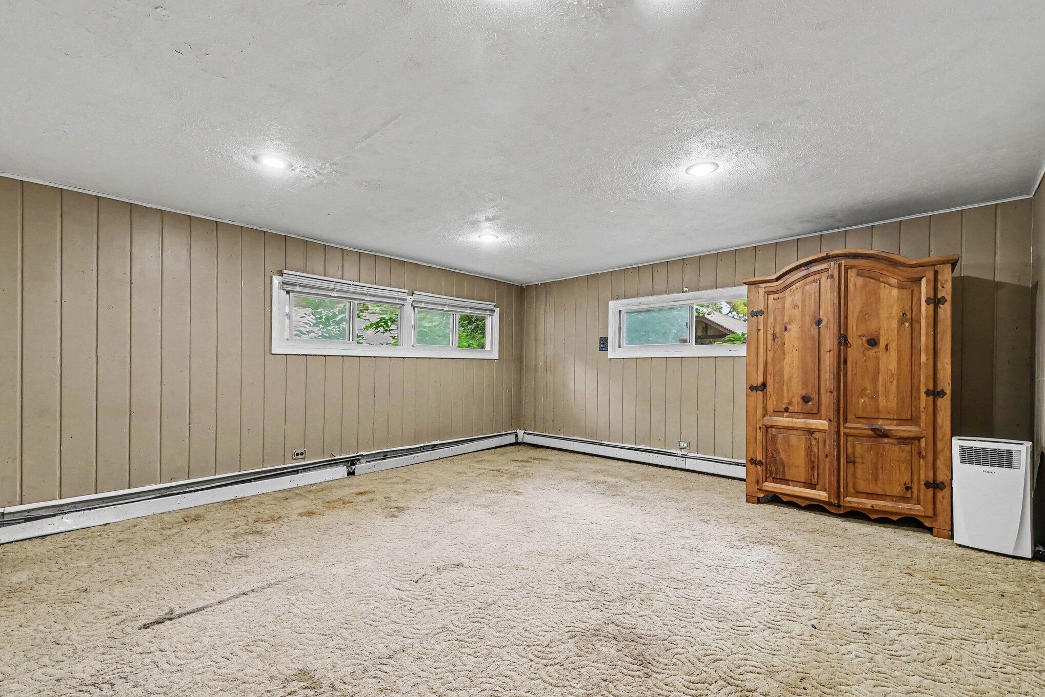 319 Aurora Street SE Grand Rapids MI 49507