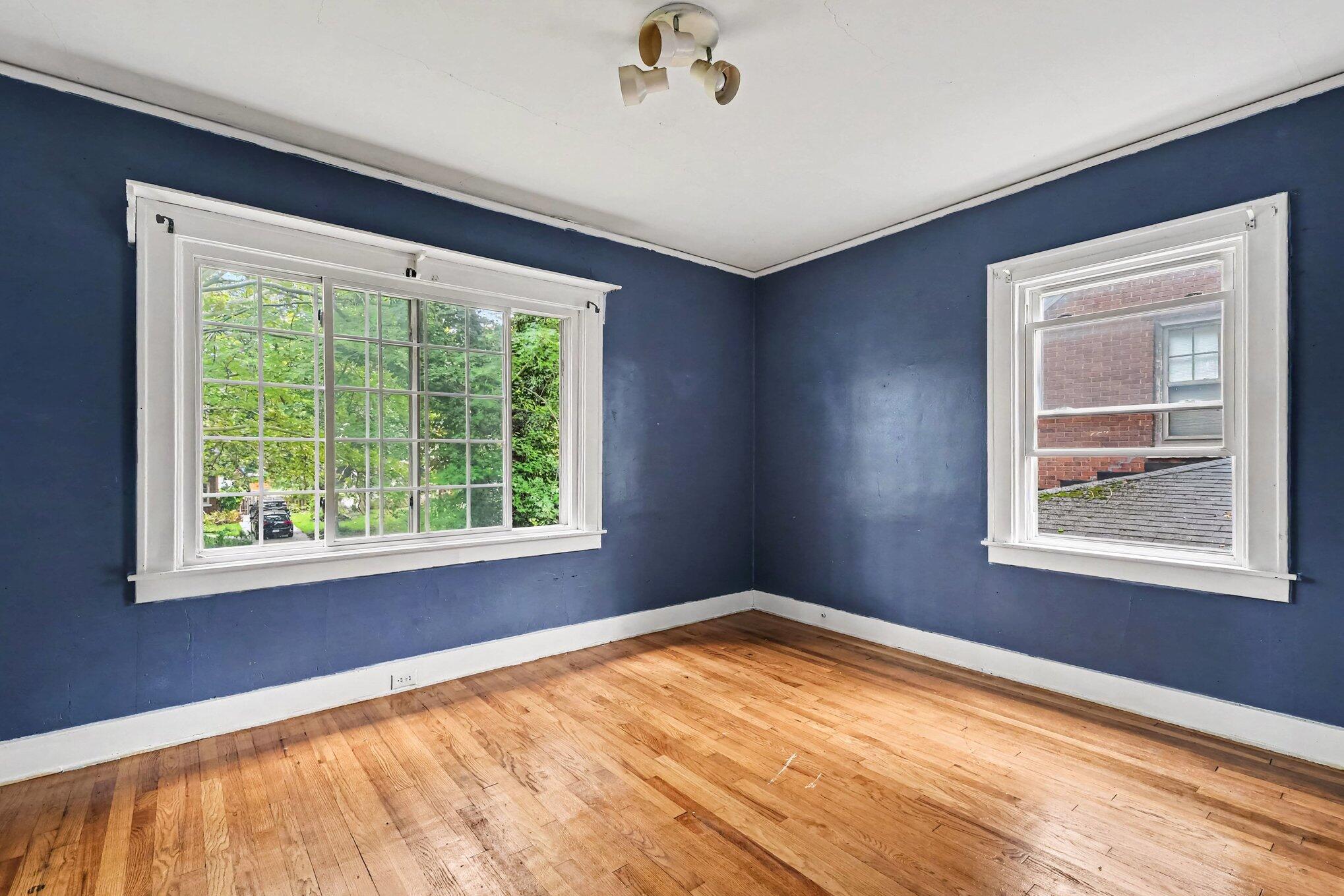 319 Aurora Street SE Grand Rapids MI 49507