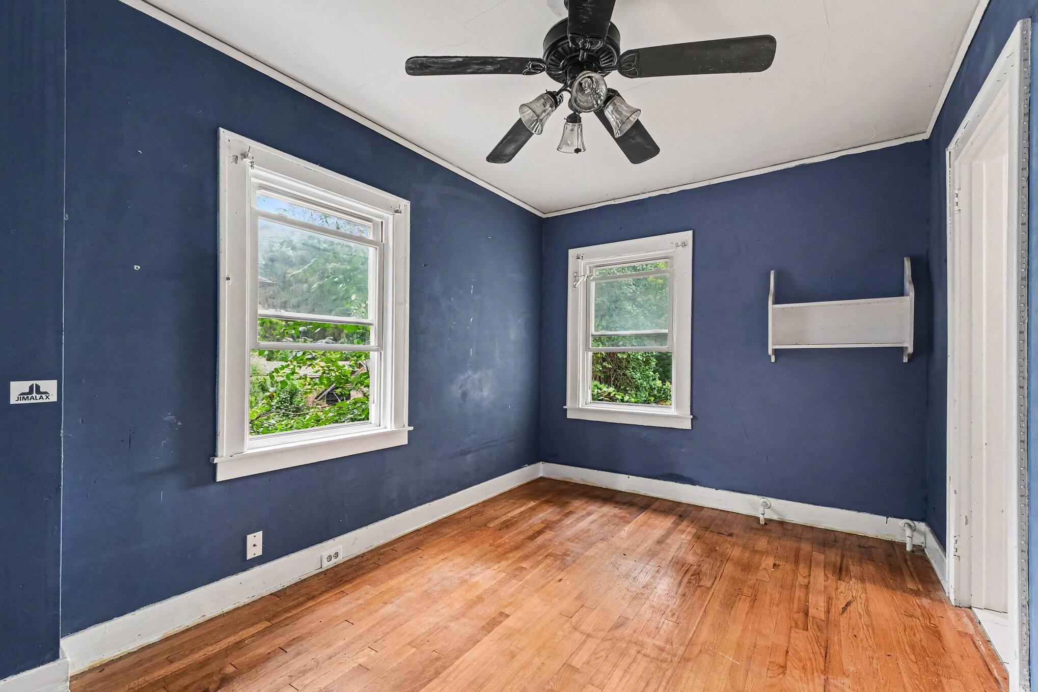 319 Aurora Street SE Grand Rapids MI 49507