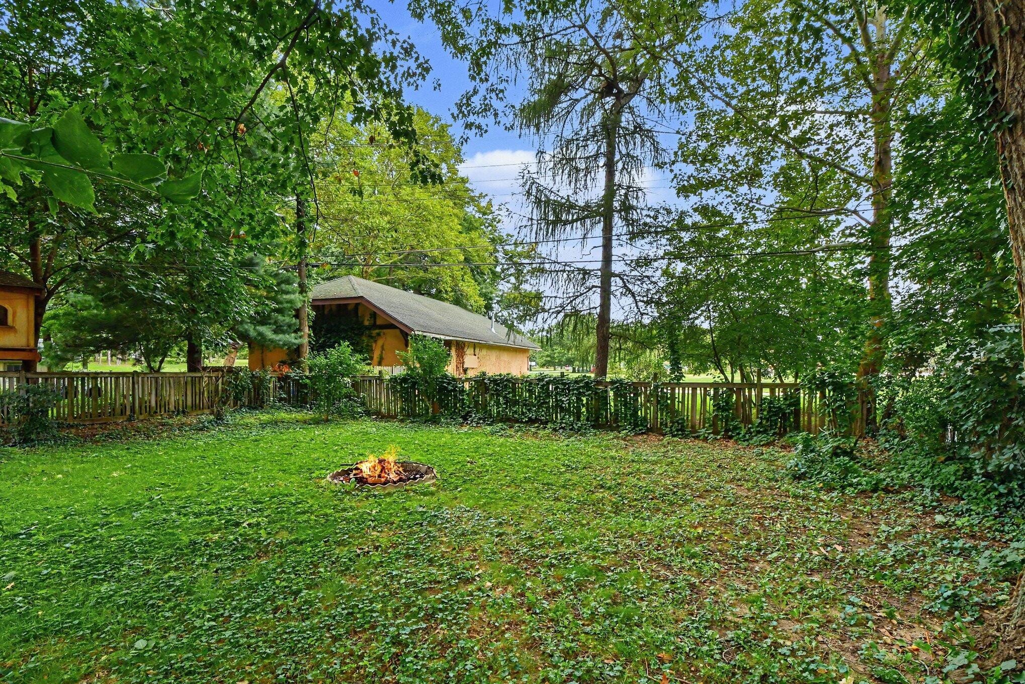 319 Aurora Street SE Grand Rapids MI 49507