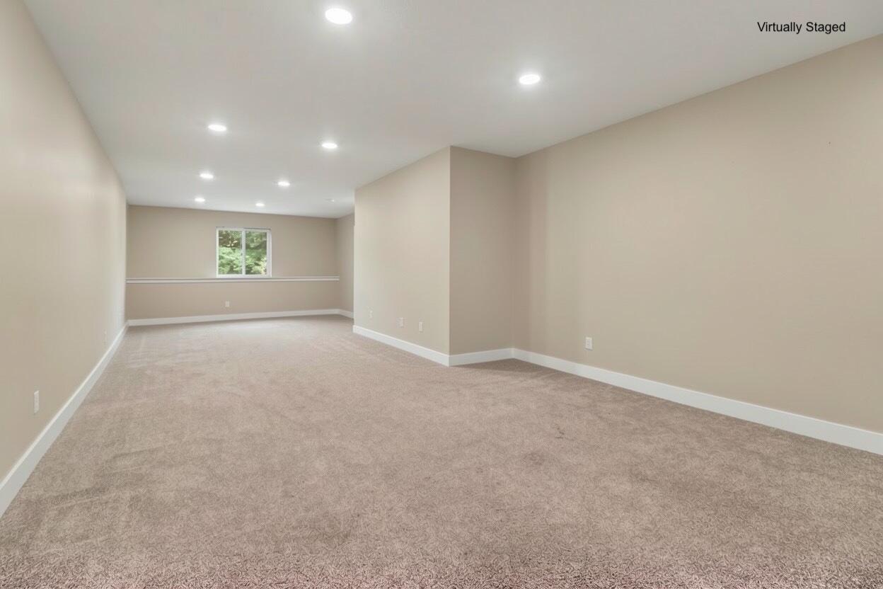 2047 N Lakeshore Drive Ludington MI 49431