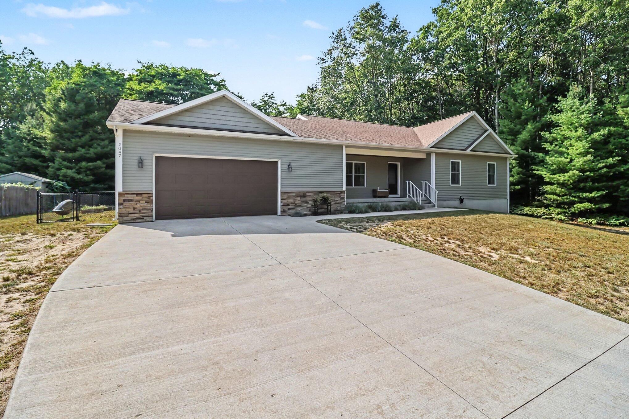 2047 N Lakeshore Drive Ludington MI 49431