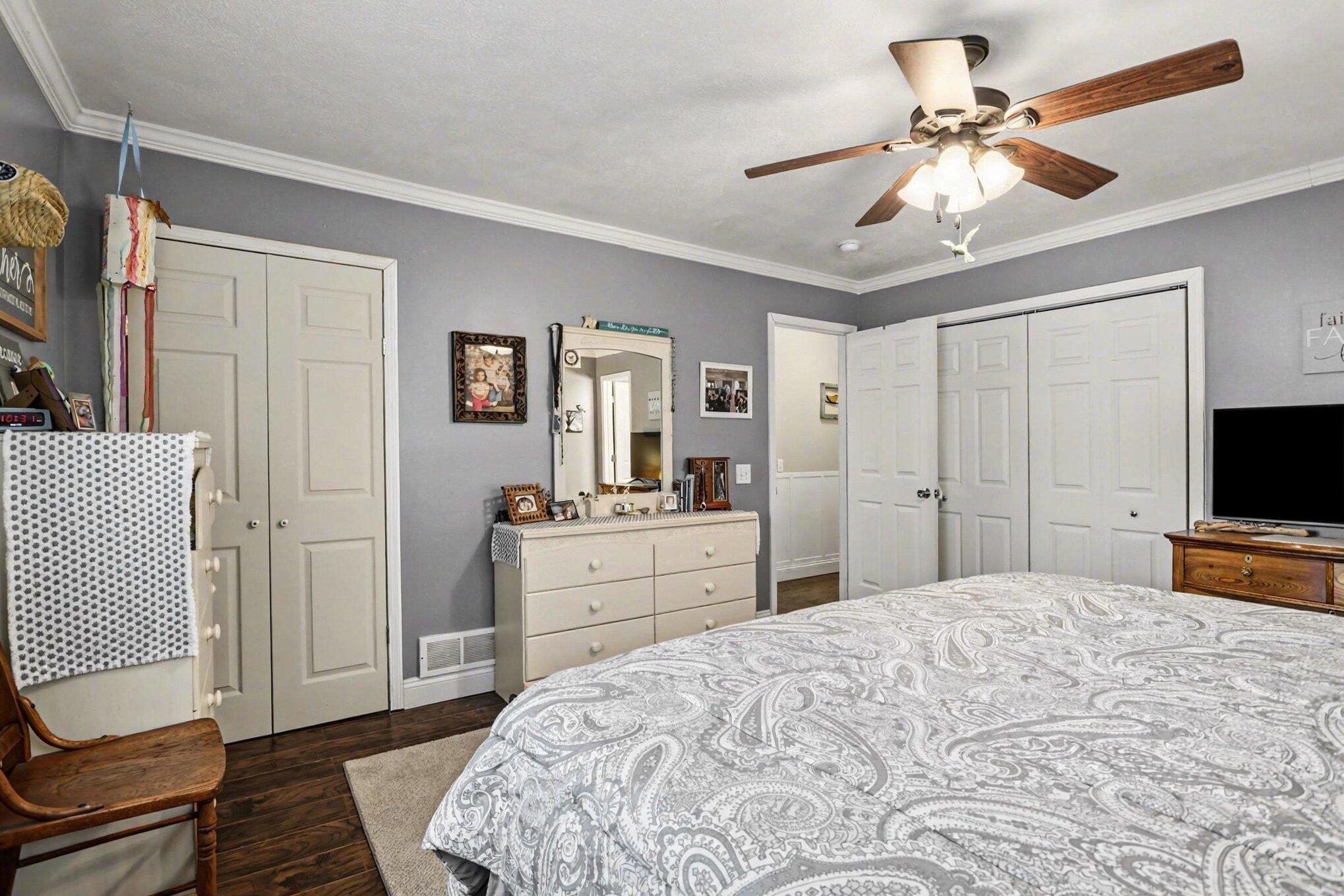 4453 Hicks Avenue Benton Harbor MI 49022