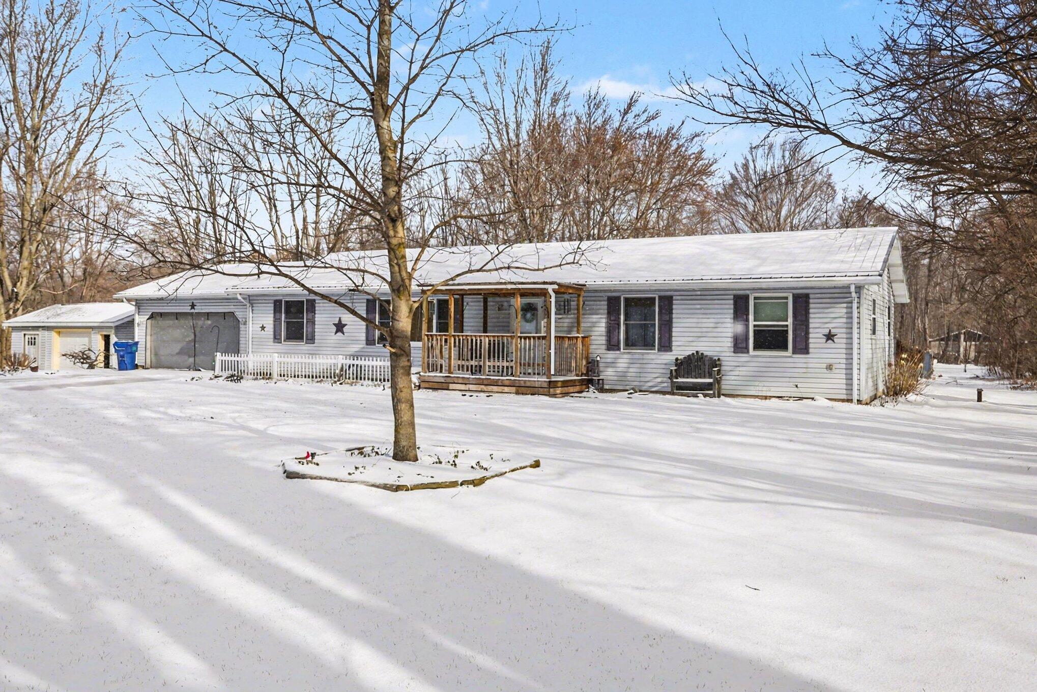 4453 Hicks Avenue Benton Harbor MI 49022