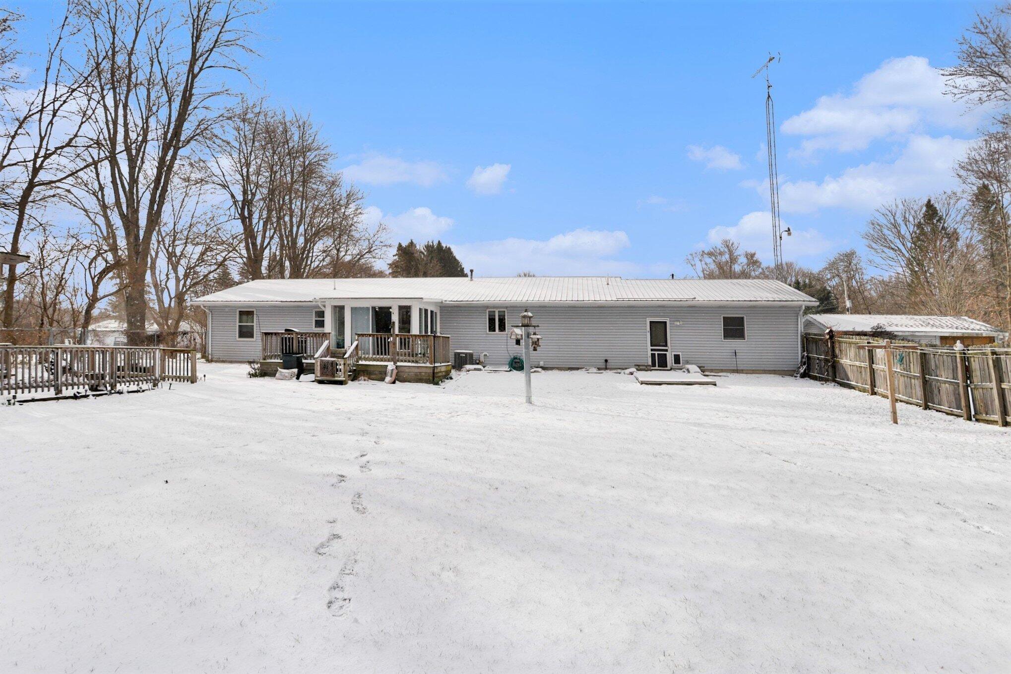 4453 Hicks Avenue Benton Harbor MI 49022