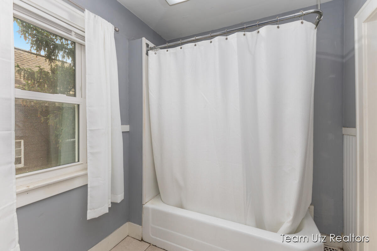 615 Griggs Street SE Grand Rapids MI 49507