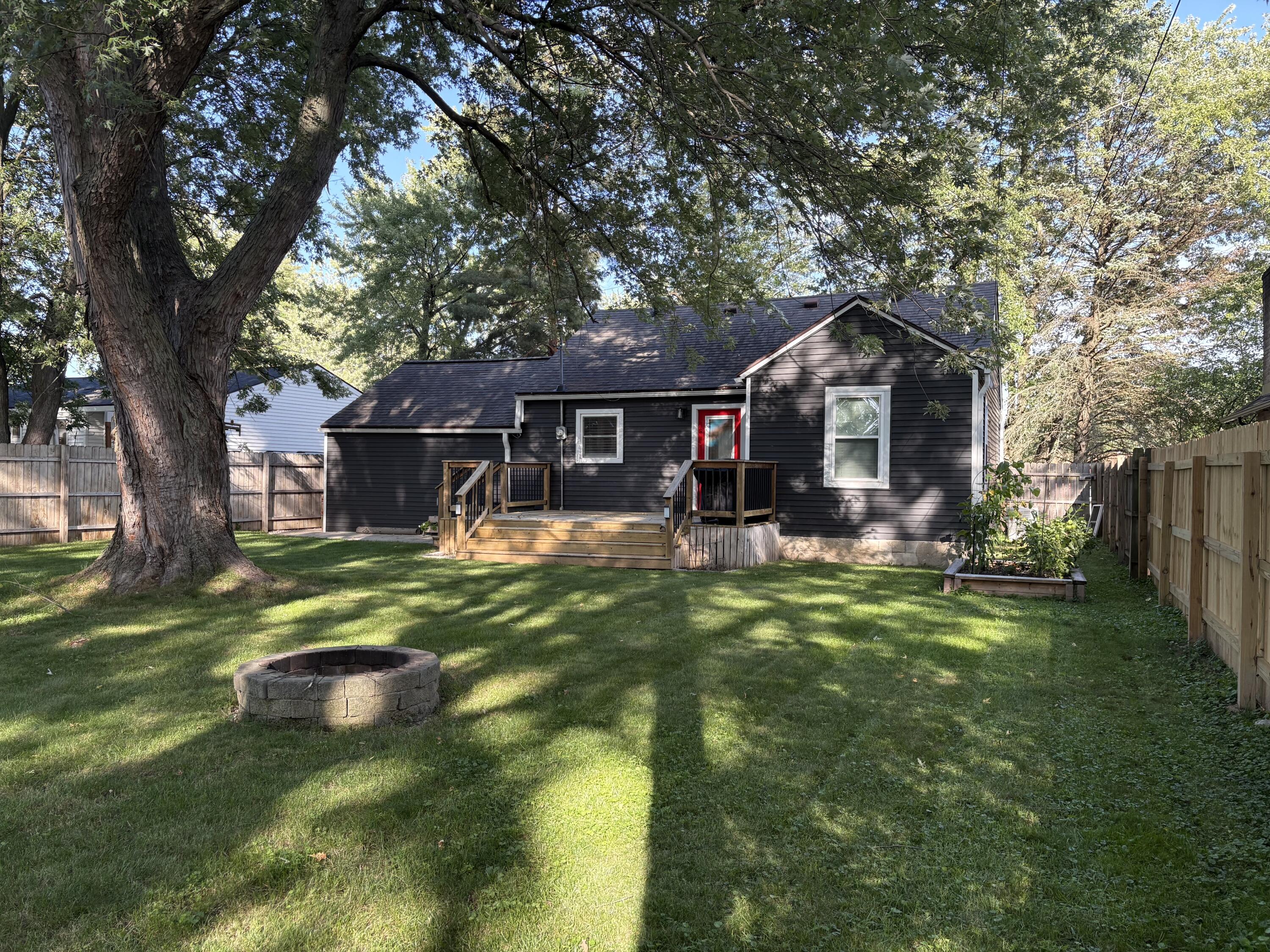 511 Clayton Avenue NW Grand Rapids MI 49534