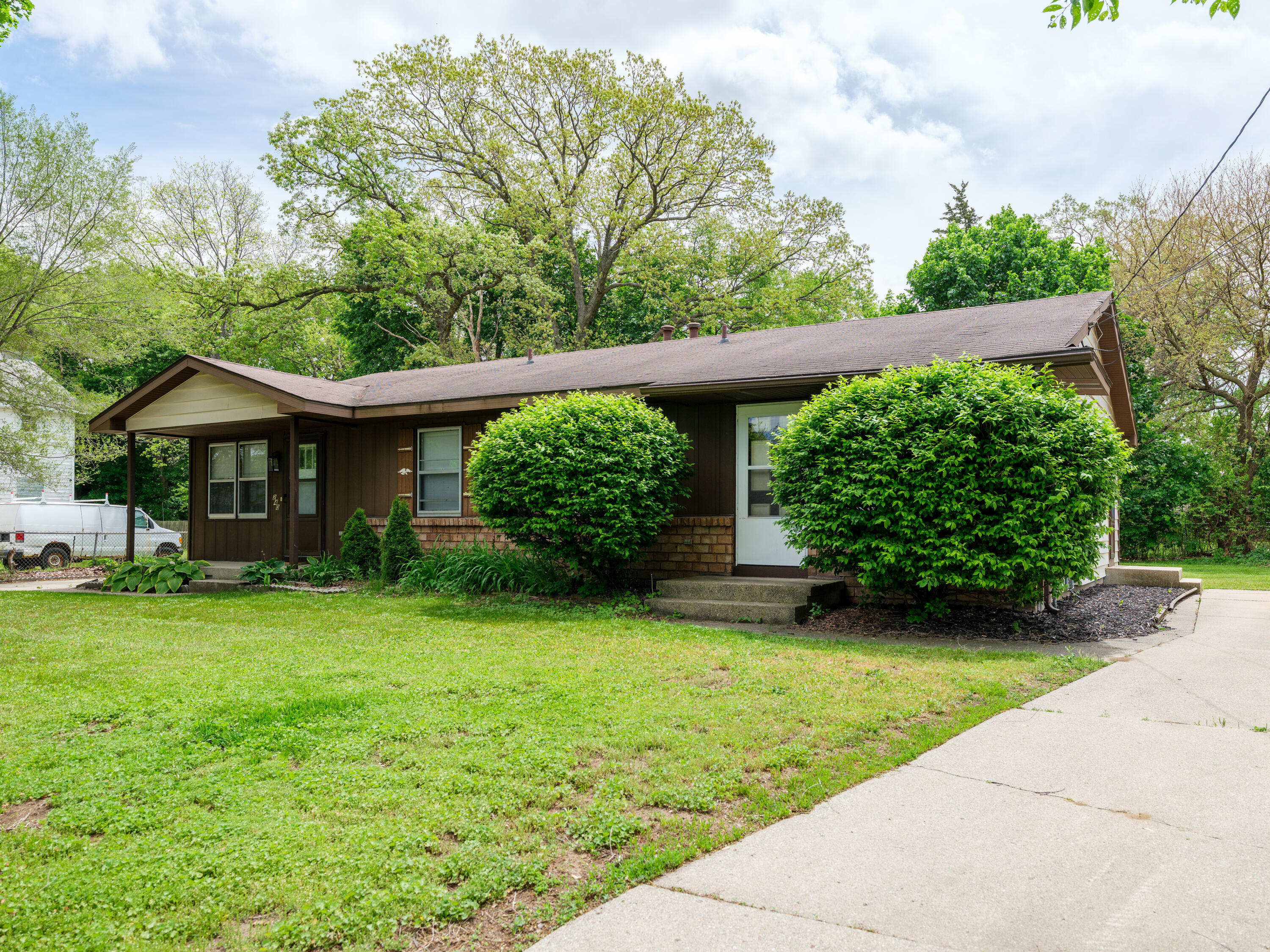 238-240 Wilbur Street SE Grand Rapids MI 49548