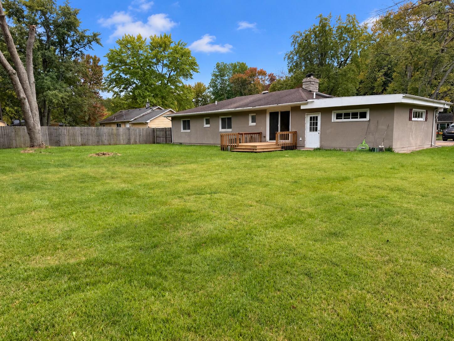 1637 Grove Avenue Benton Harbor MI 49022