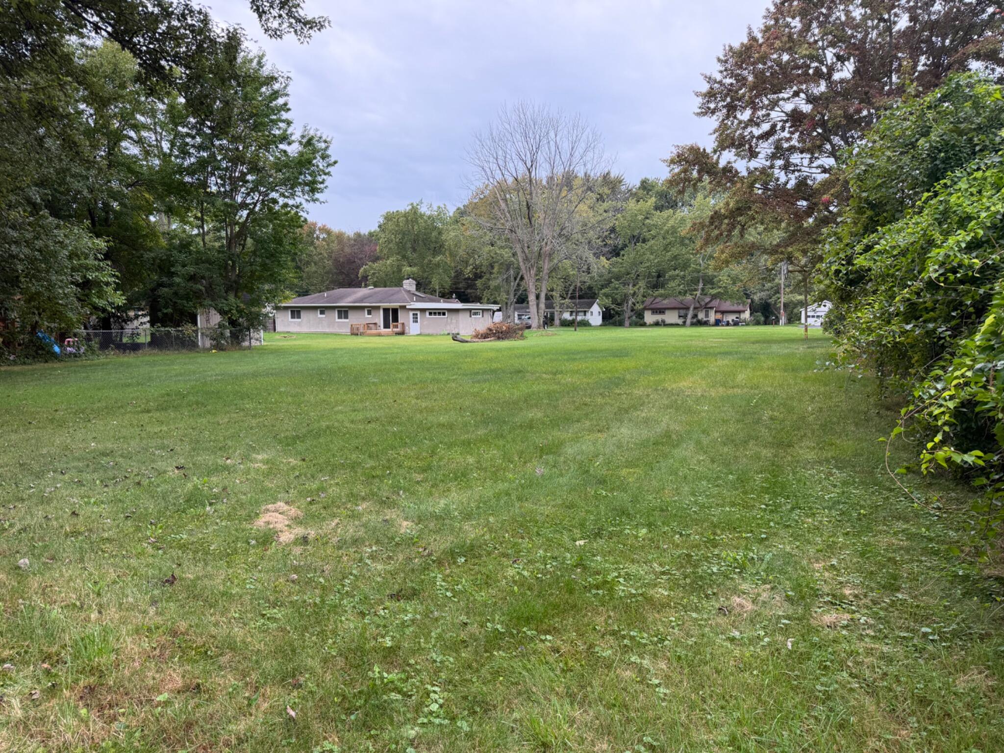 1637 Grove Avenue Benton Harbor MI 49022