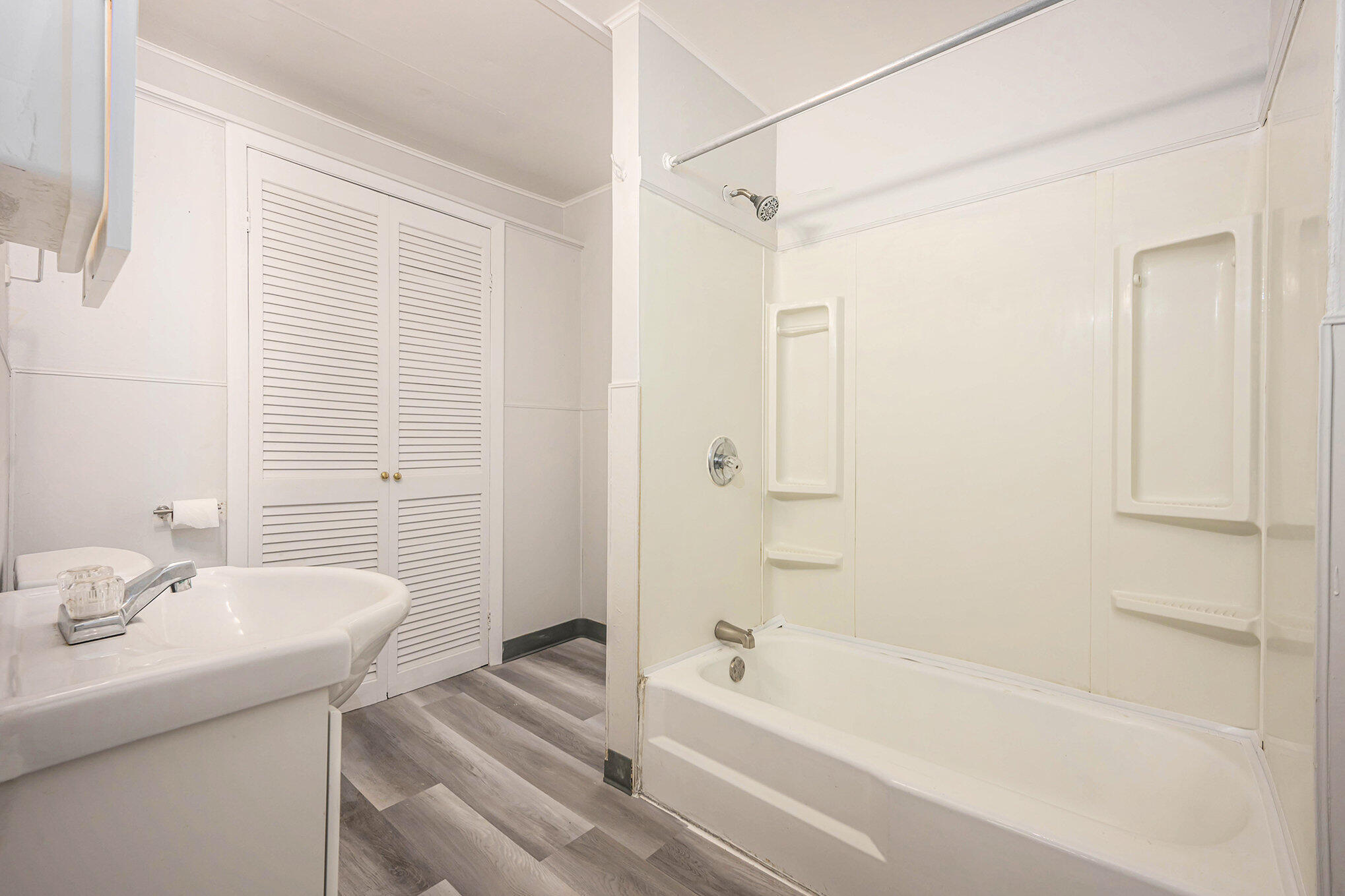 421 Hilbert Street Kalamazoo MI 49007