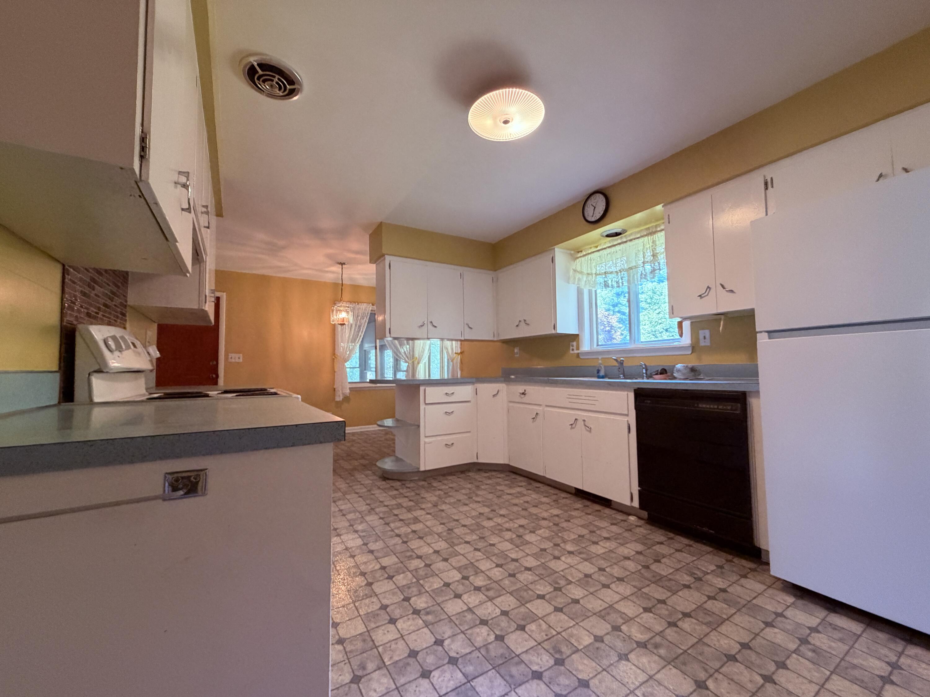 1968 Holton Road Muskegon MI 49445