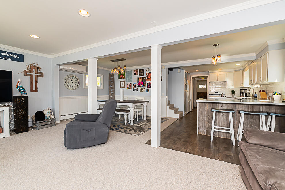 1210 N Eagle Lake Drive Kalamazoo MI 49009