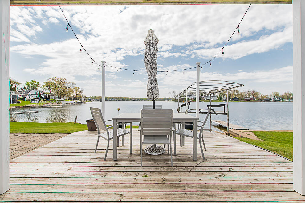 1210 N Eagle Lake Drive Kalamazoo MI 49009