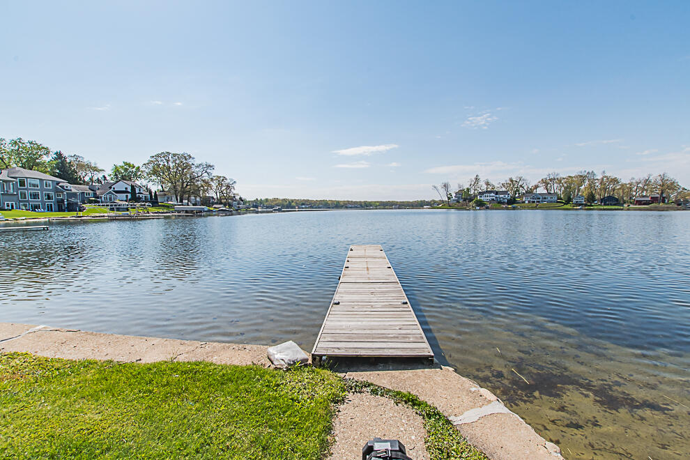 1210 N Eagle Lake Drive Kalamazoo MI 49009
