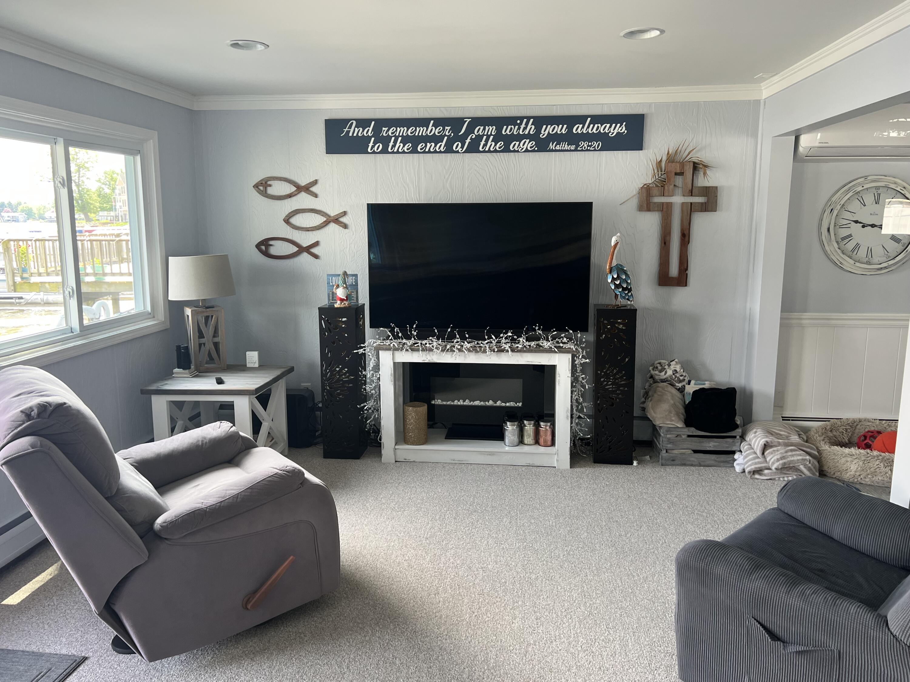 1210 N Eagle Lake Drive Kalamazoo MI 49009