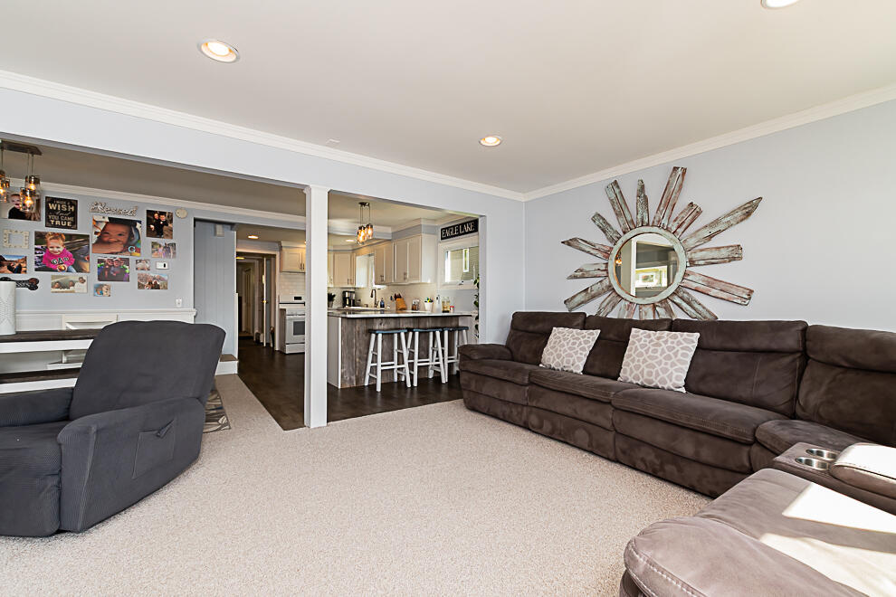 1210 N Eagle Lake Drive Kalamazoo MI 49009