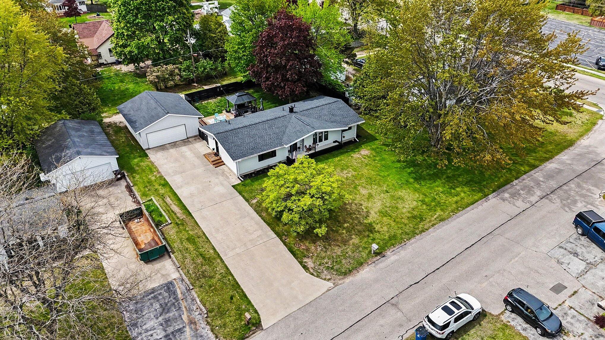 906 Mitchell Street Ludington MI 49431