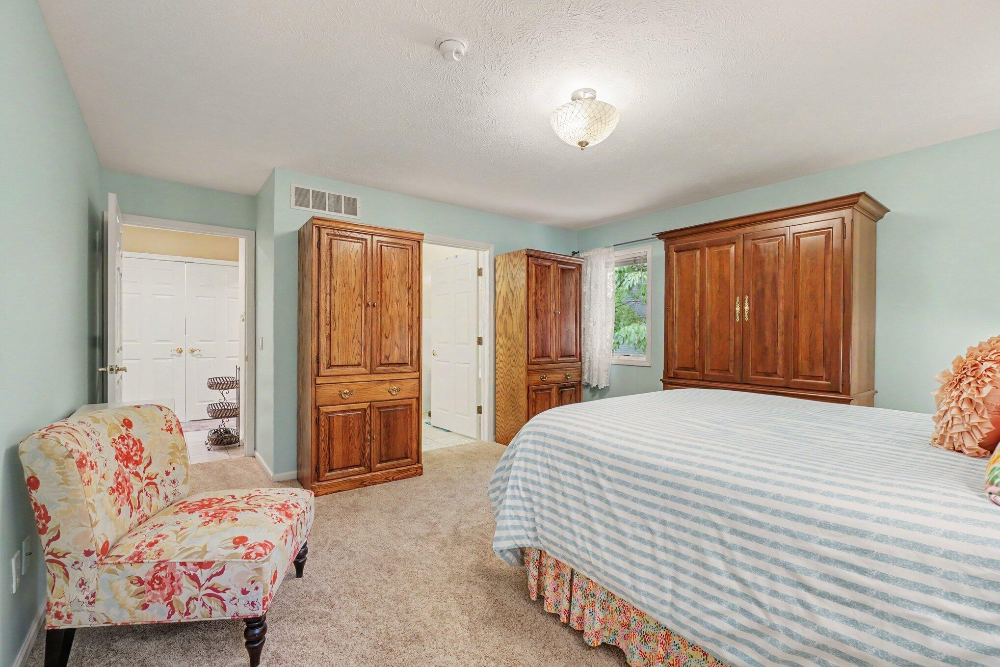 1466 Coolidge Avenue Kalamazoo MI 49006