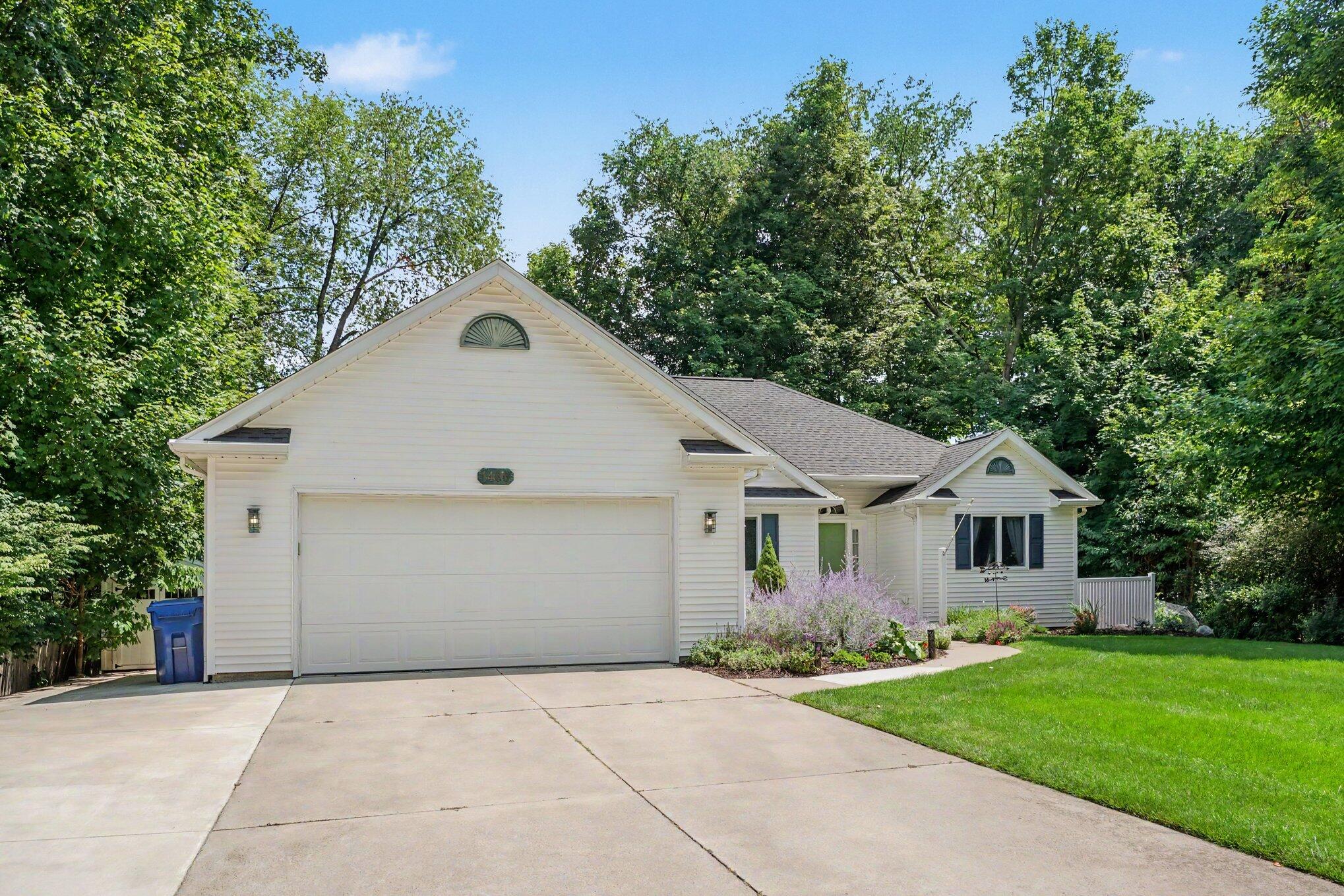 1466 Coolidge Avenue Kalamazoo MI 49006