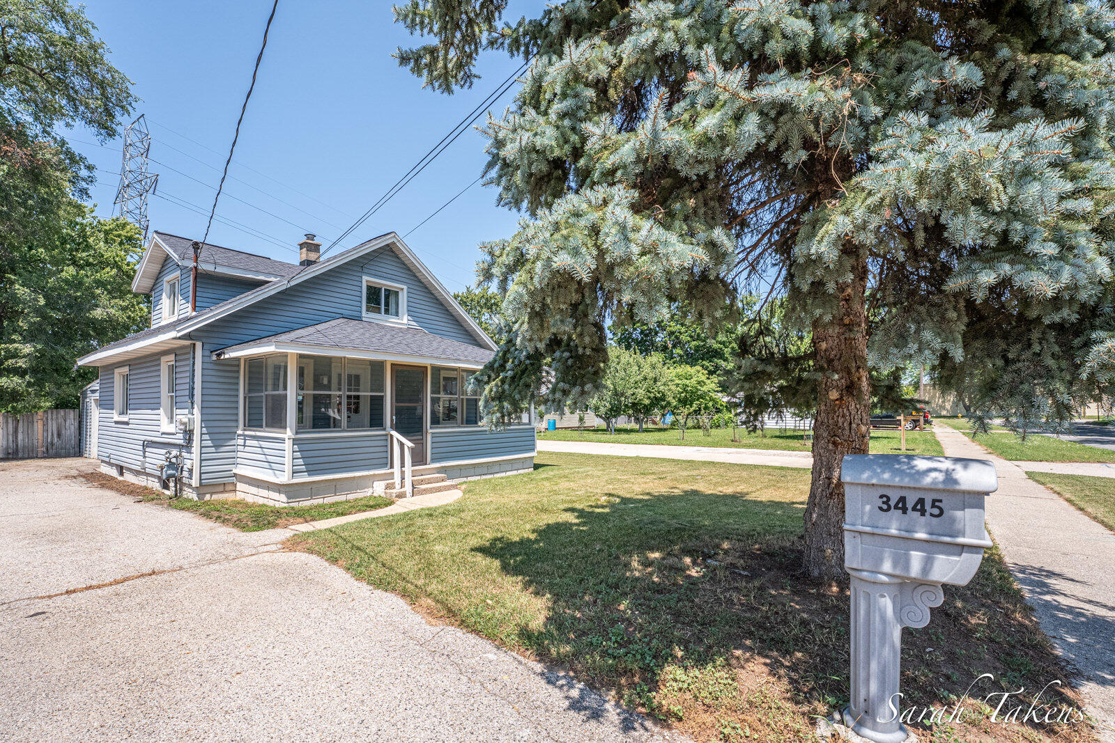 3445 Reiser Avenue SW Grand Rapids MI 49548