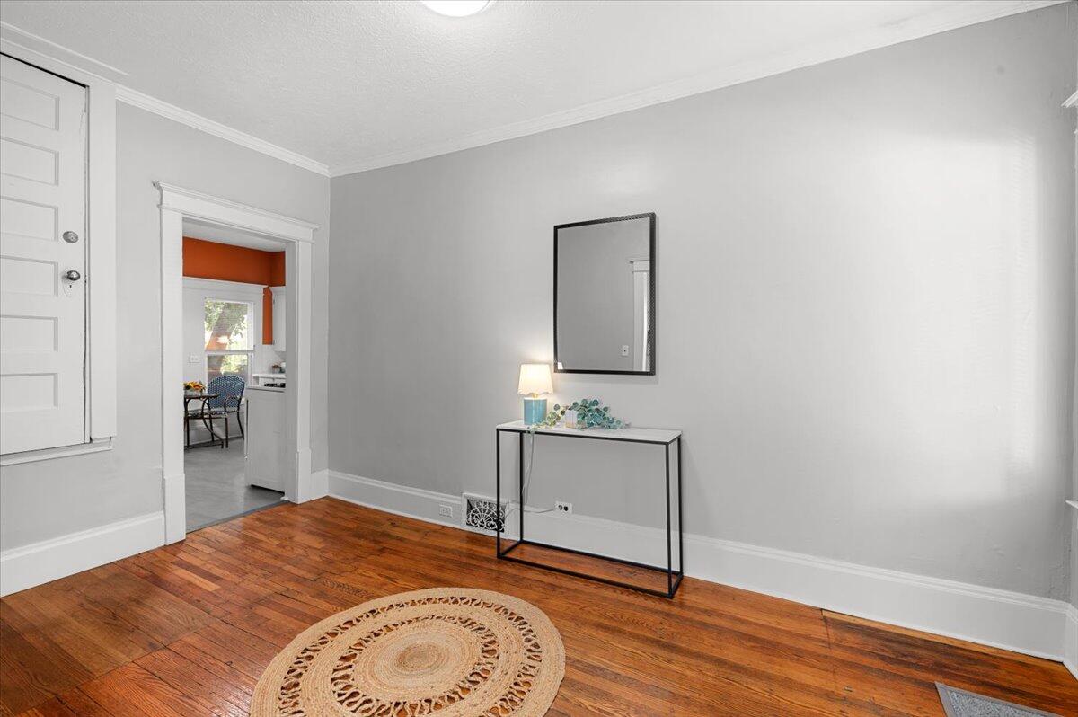 631 Paris Avenue SE Grand Rapids MI 49503